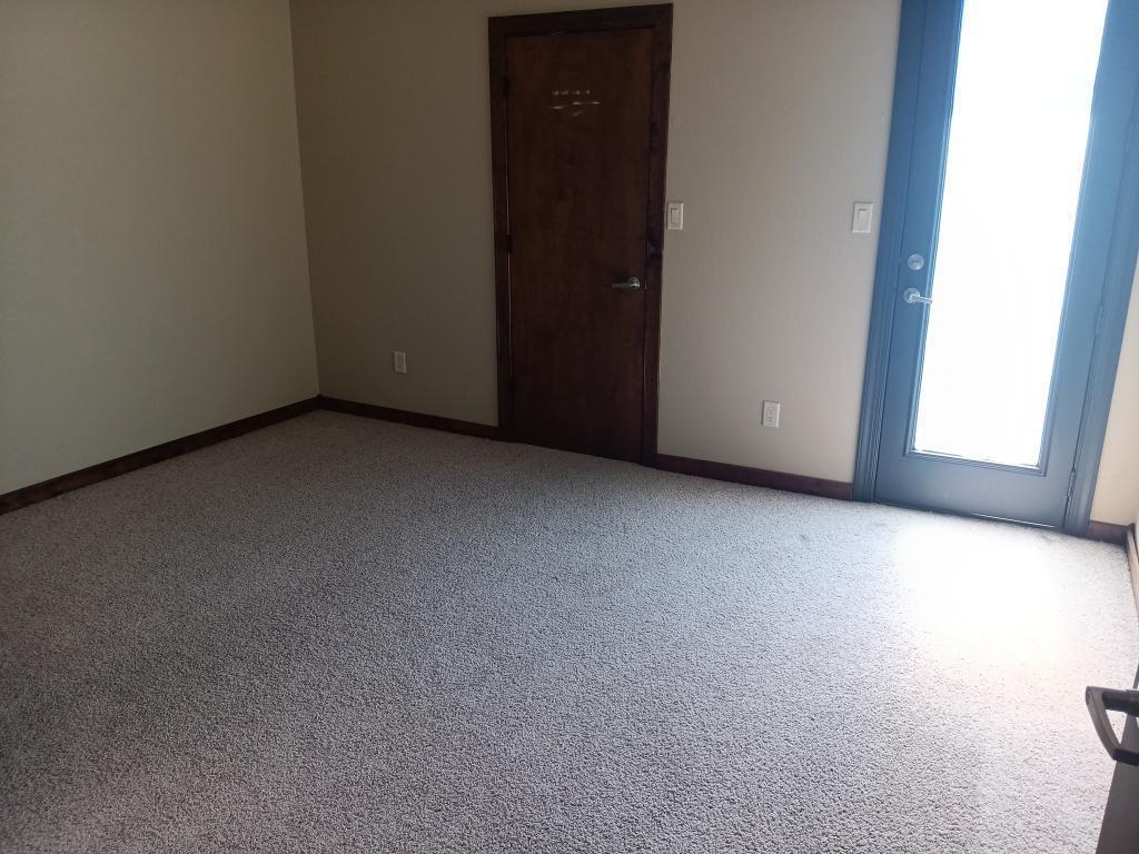 Photo 9 — 915 Edith Boulevard NE Unit B