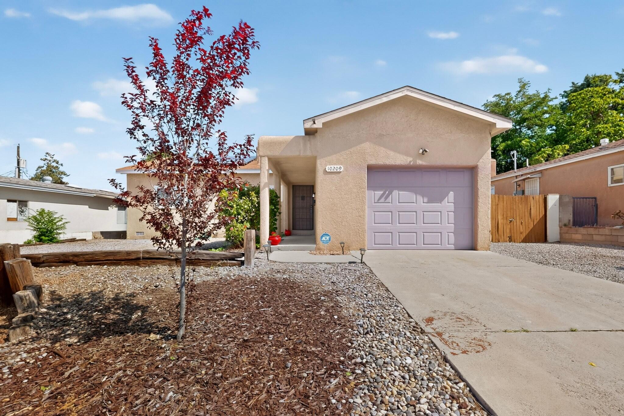 10209 Mesa Arriba Avenue NE