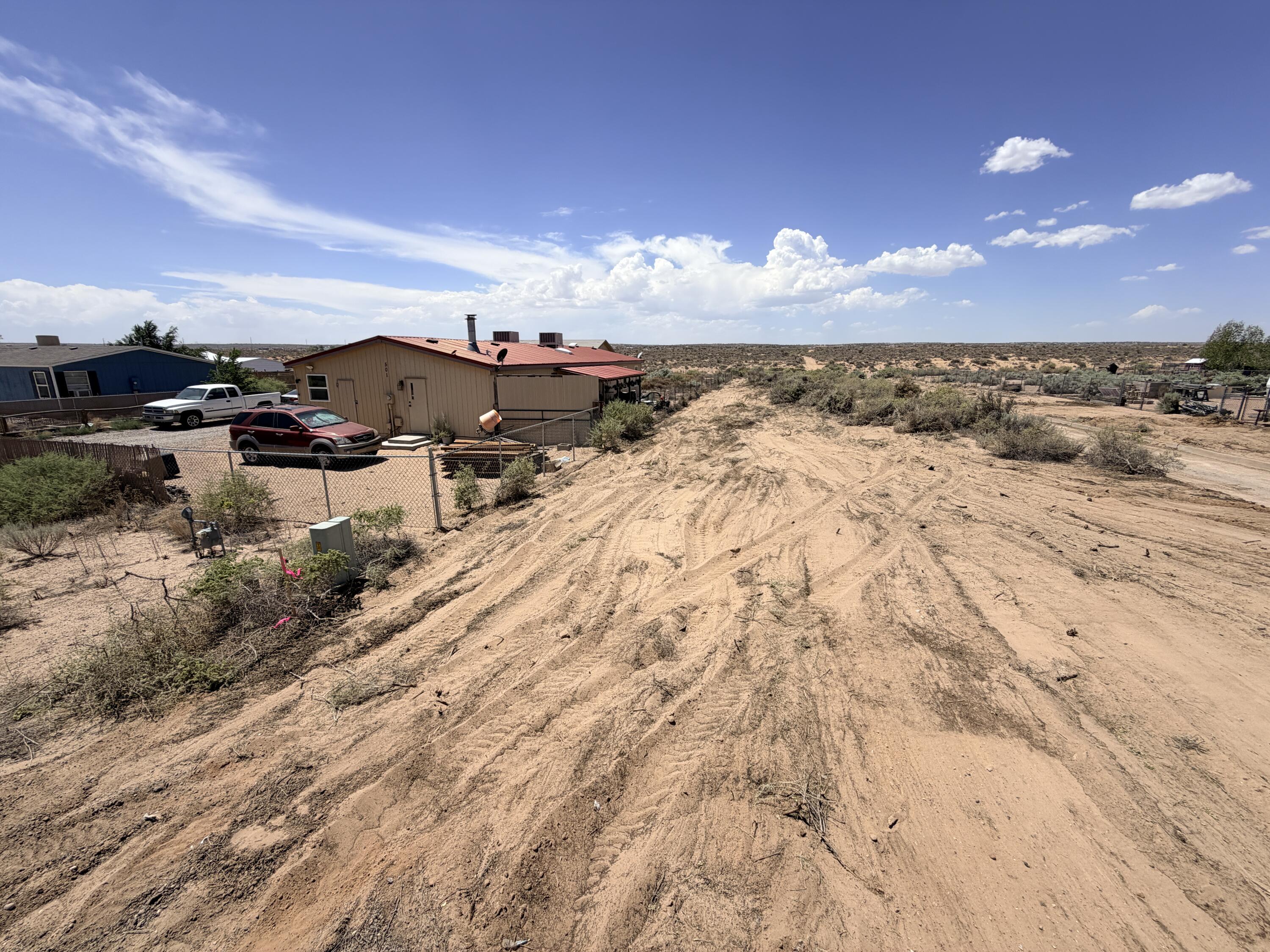 Photo 4 — 425 Hondo Road SW