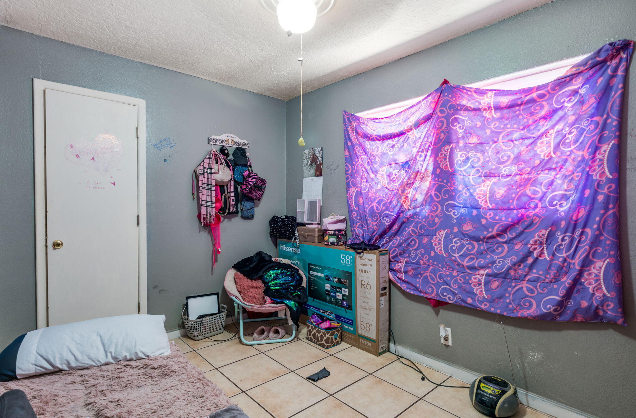Photo 14 — 425 Grove Street SE