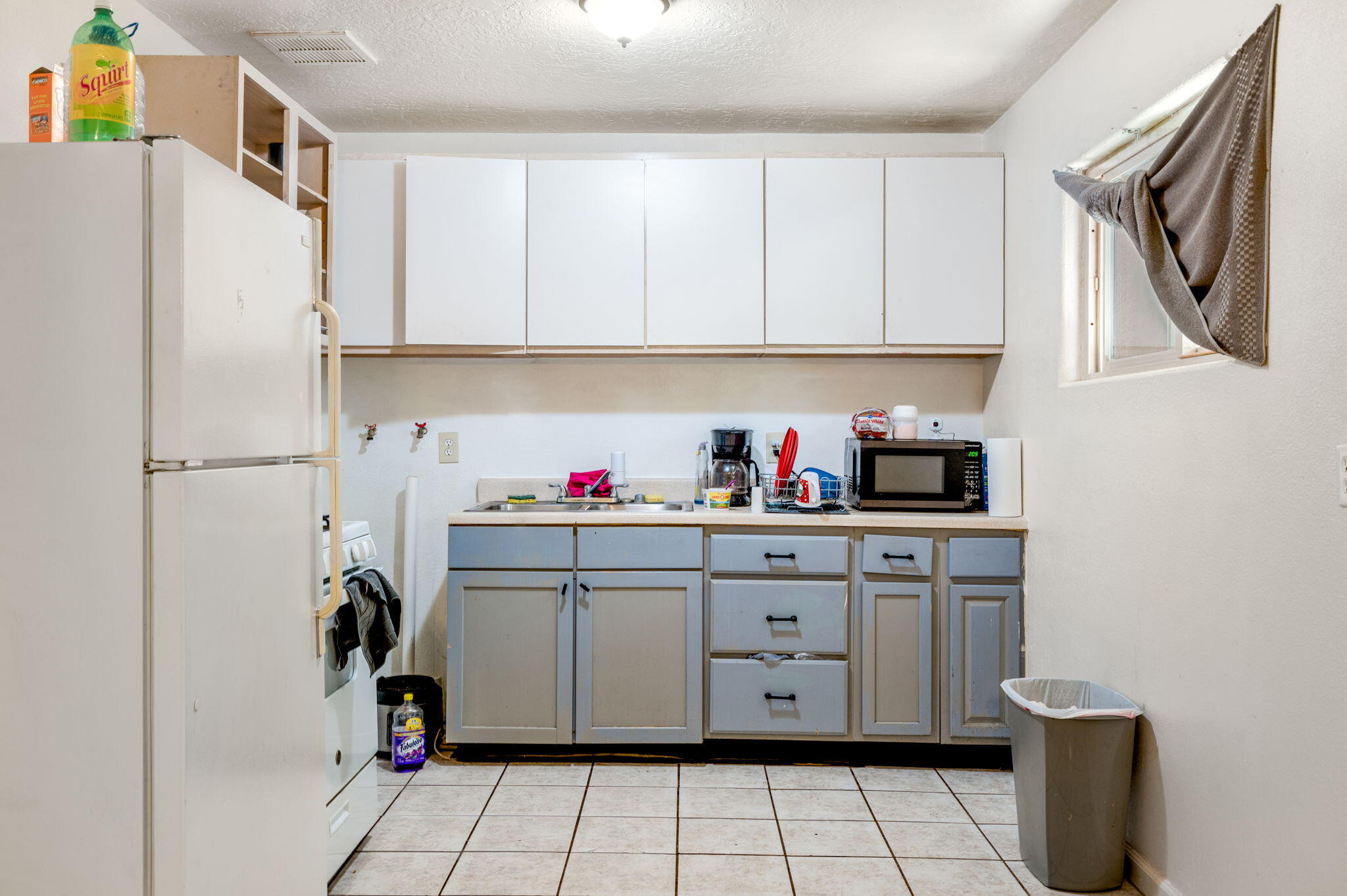 Photo 10 — 425 Grove Street SE