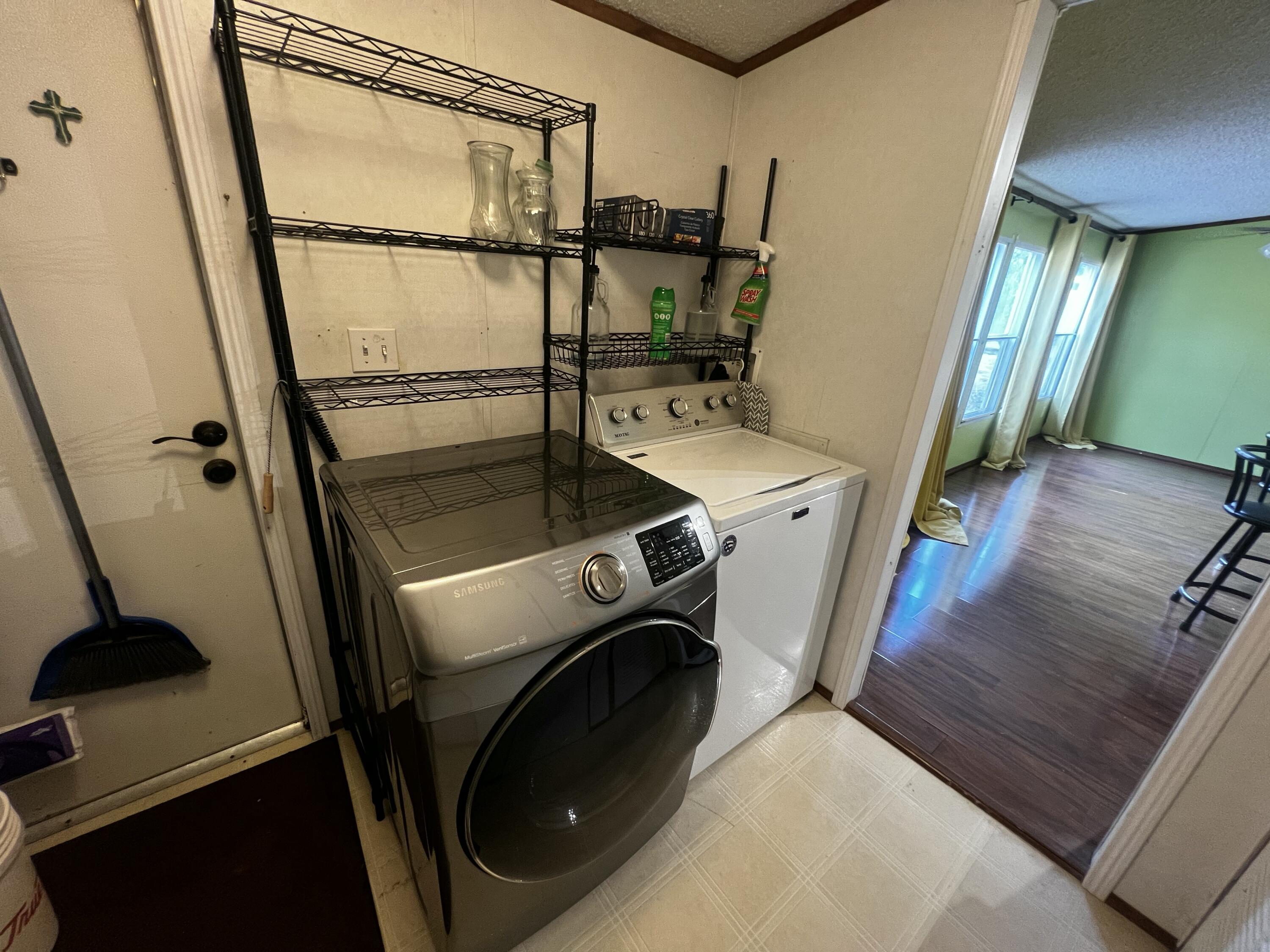 Photo 17 — 825 Corona Avenue