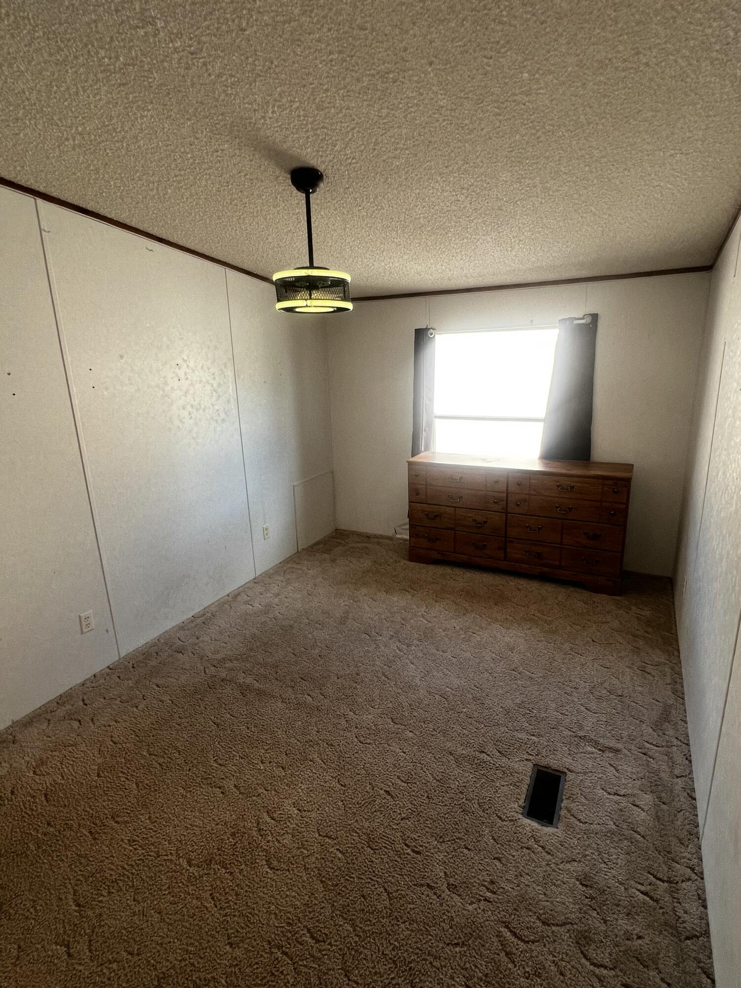Photo 11 — 825 Corona Avenue