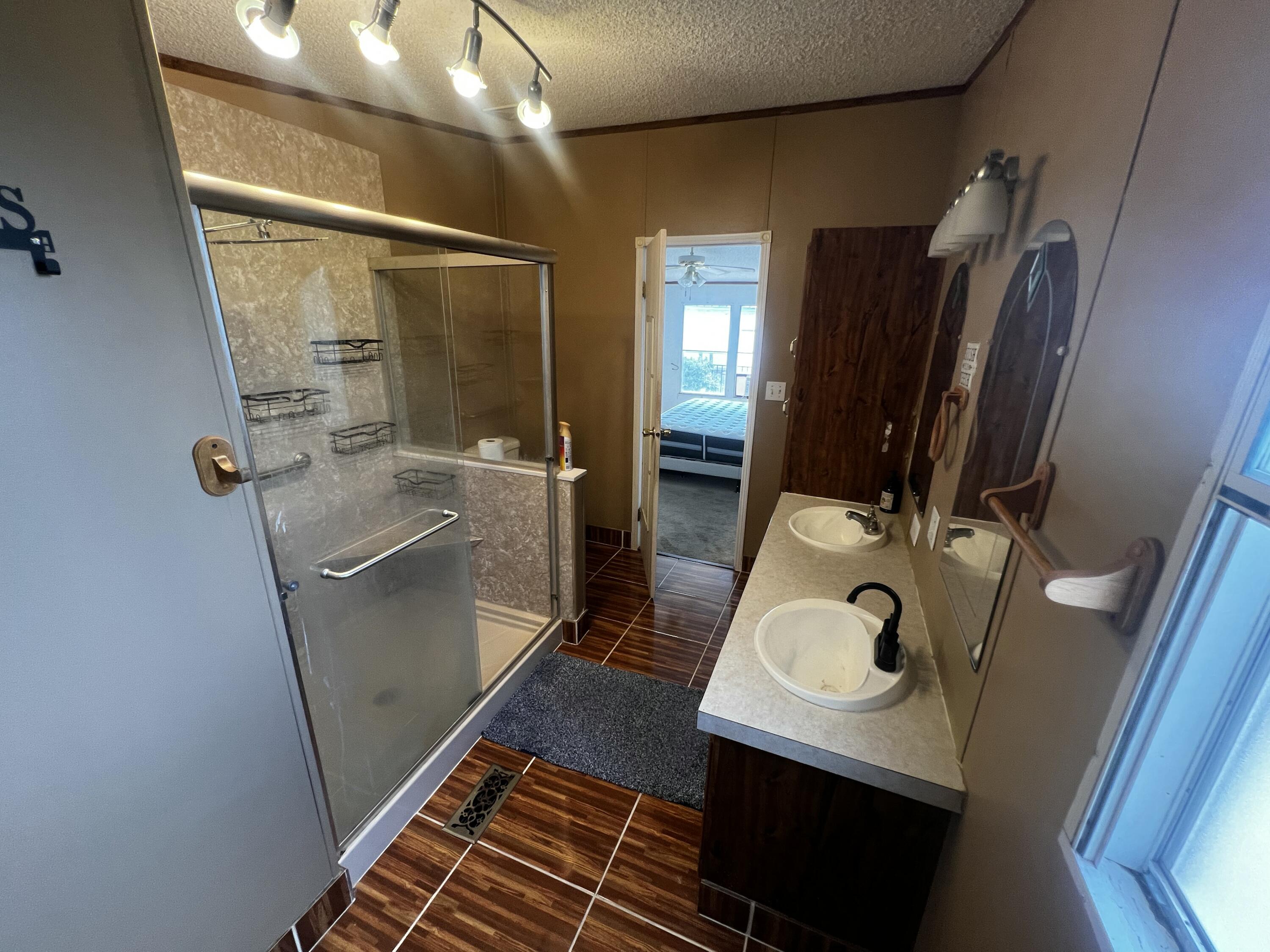 Photo 6 — 825 Corona Avenue