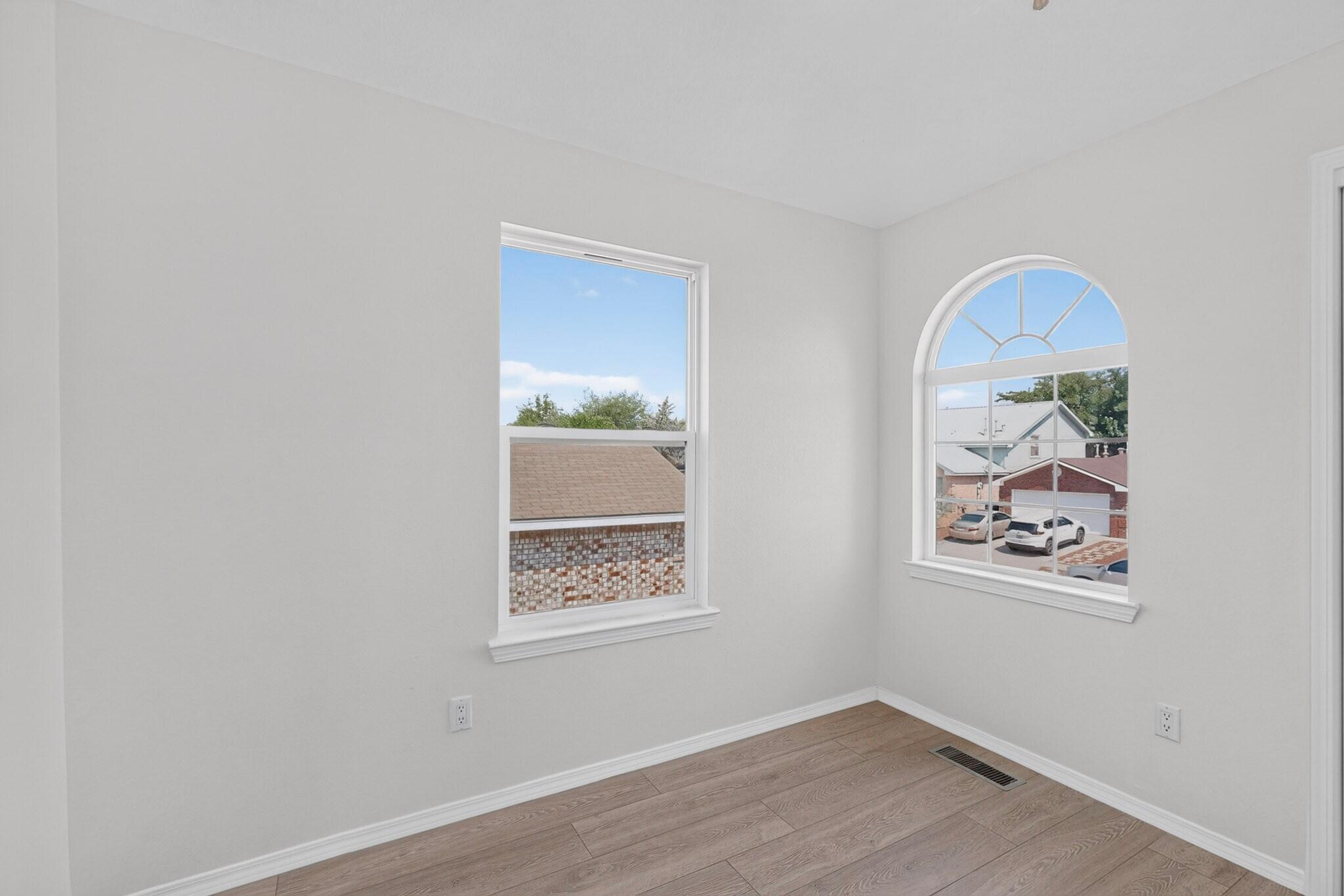 Photo 20 — 10504 Connemara Drive SW