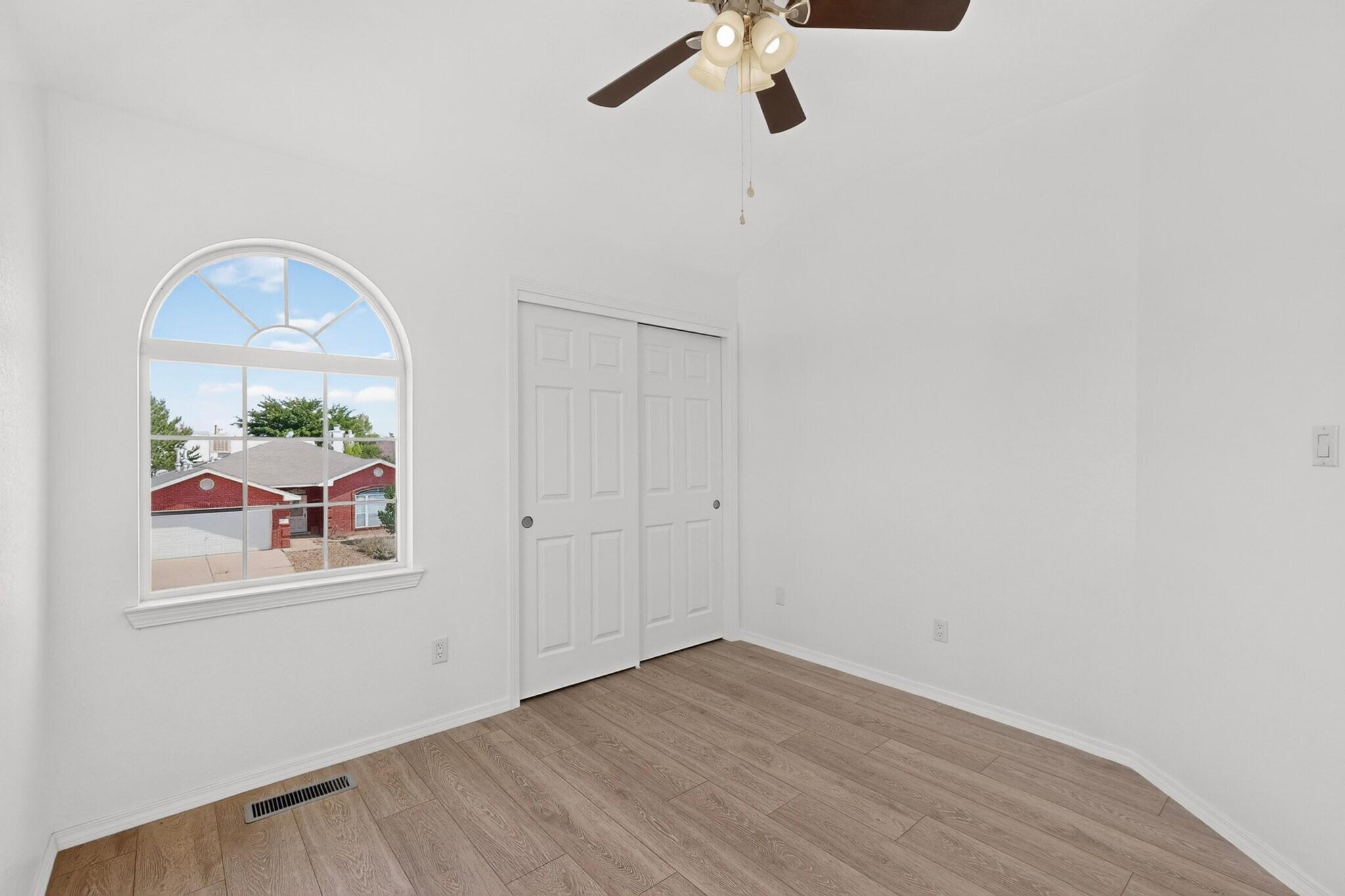 Photo 19 — 10504 Connemara Drive SW