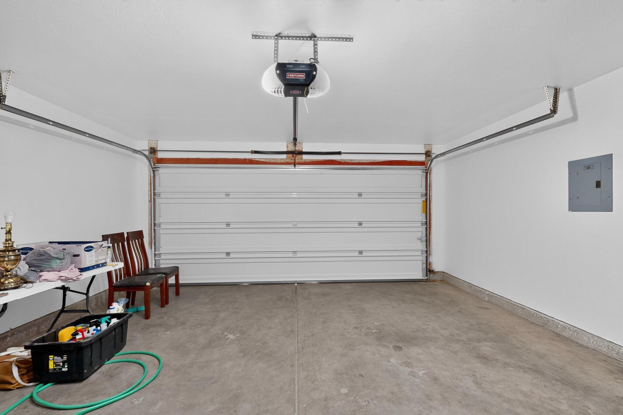 Photo 9 — 10504 Connemara Drive SW