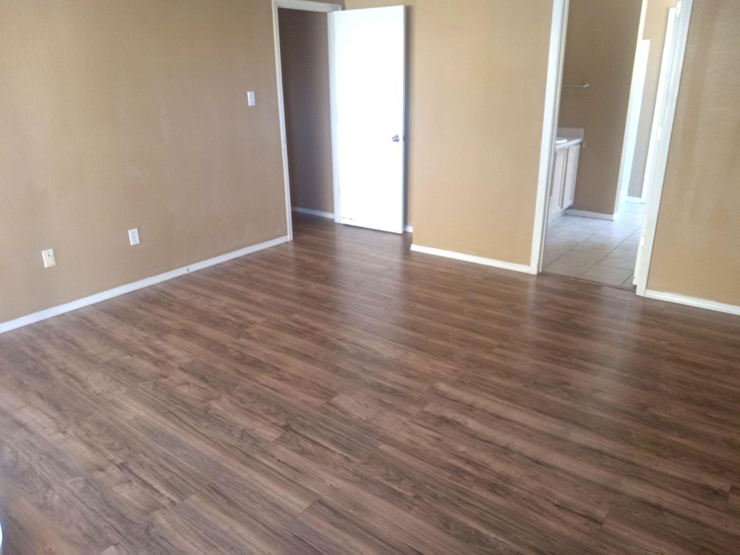 Photo 9 — 10636 Rigoletto Drive NW