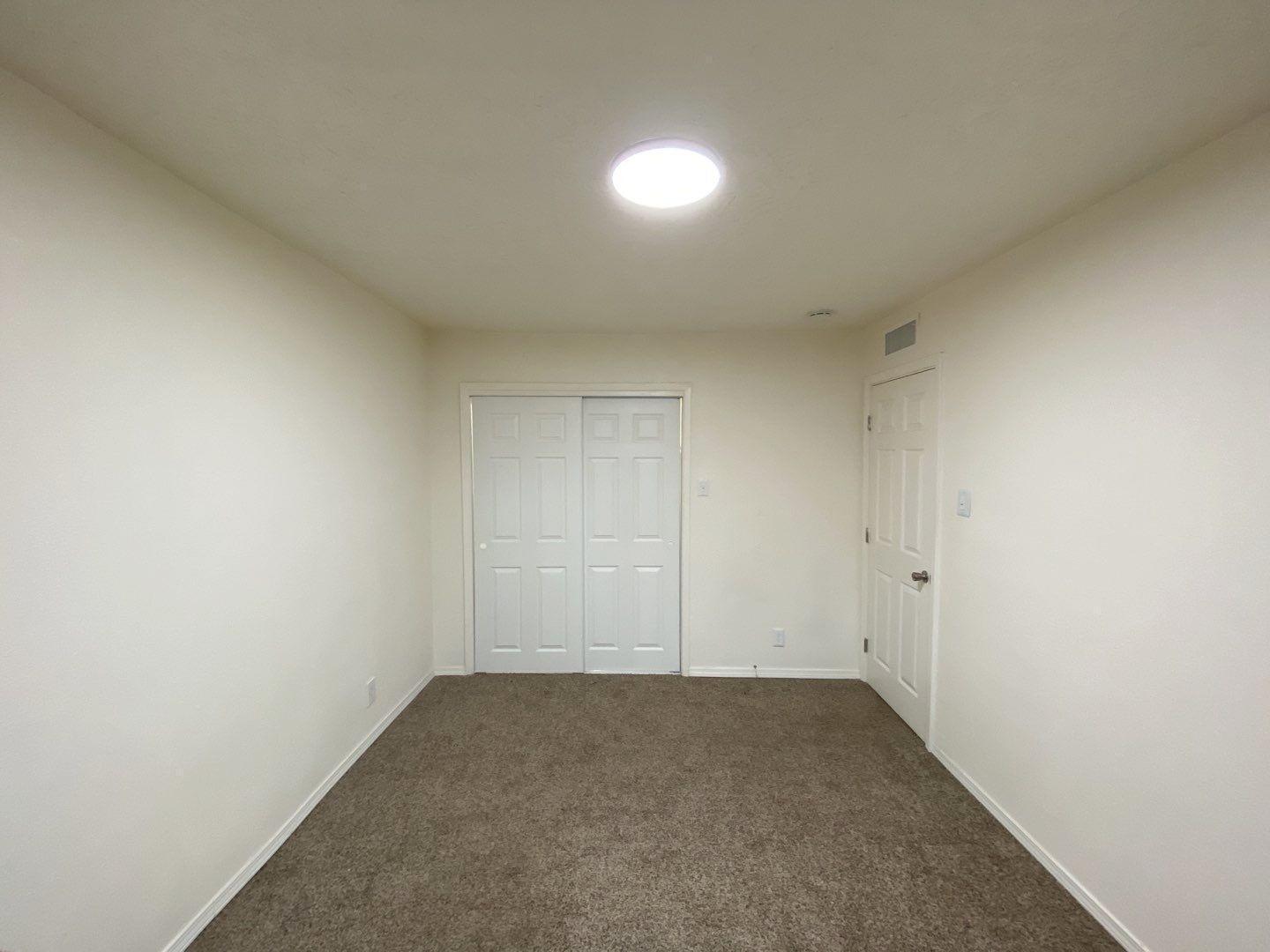 Photo 8 — 12120 Menaul Boulevard NE 3