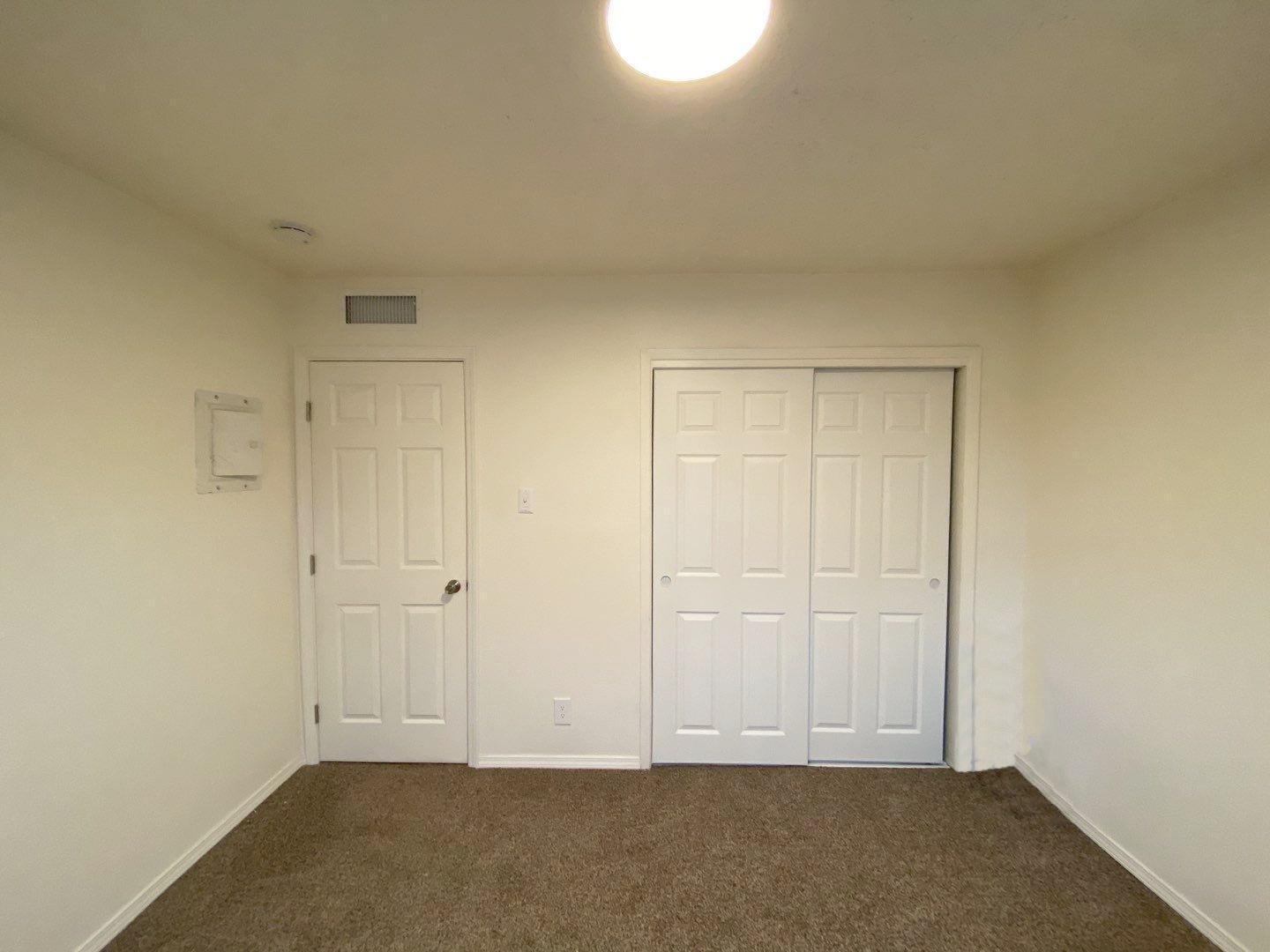 Photo 6 — 12120 Menaul Boulevard NE 3