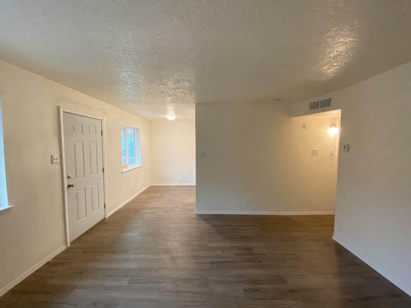 Photo 13 — 12120 Menaul Boulevard NE 3