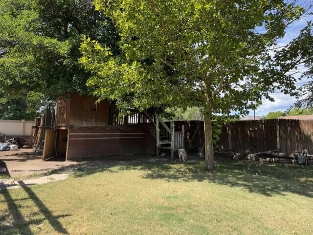 Photo 5 — 703 Liles Street