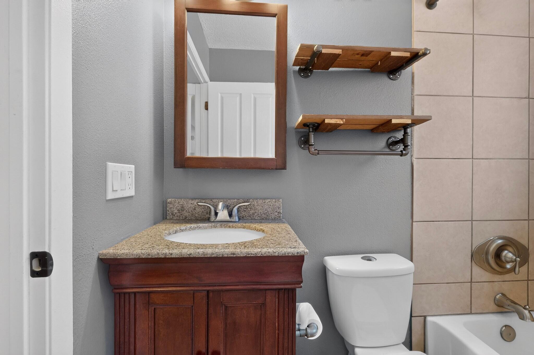 Photo 13 — 1598 Perma Drive NE