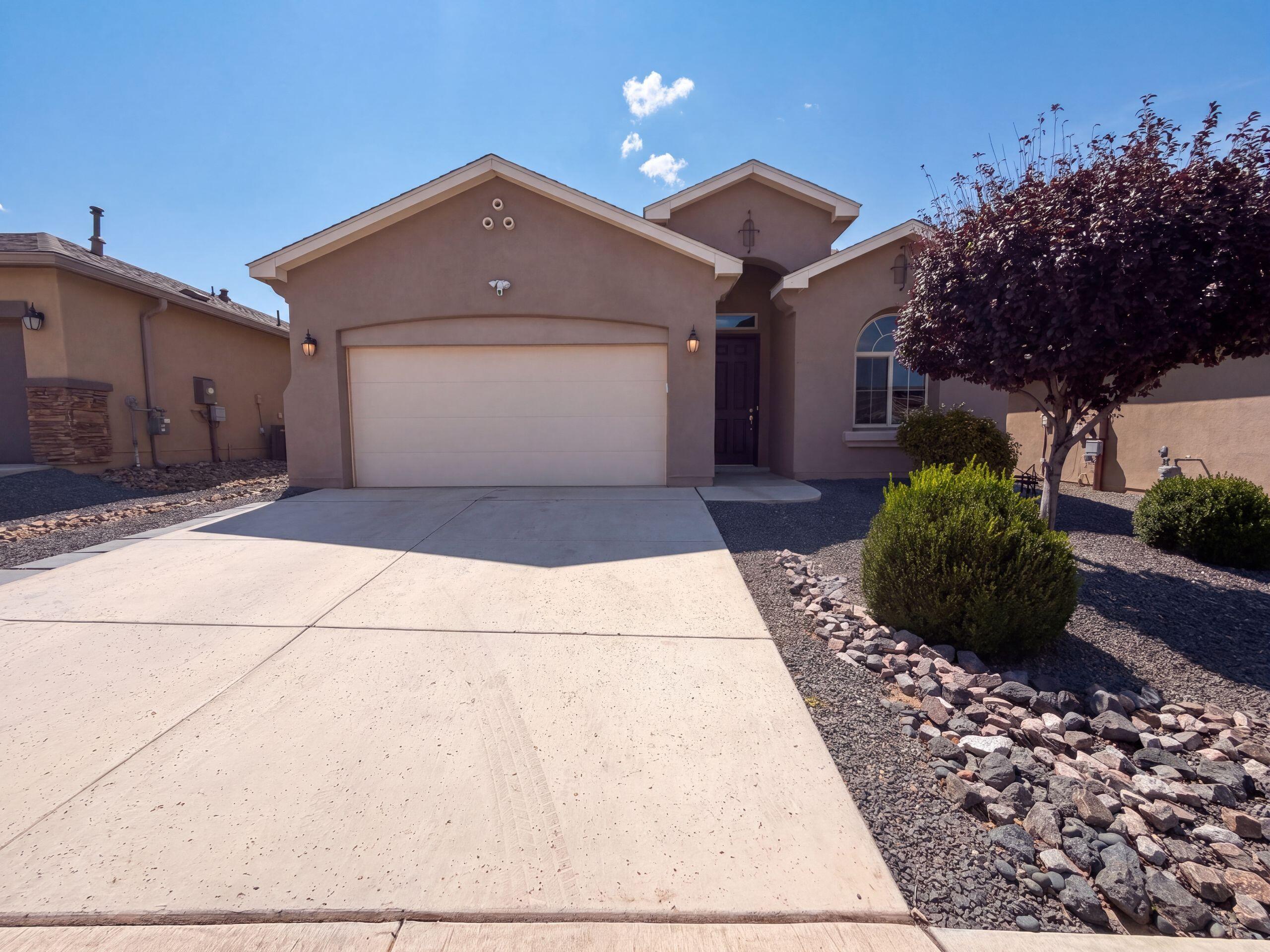 6384 Red Falcon Drive NE