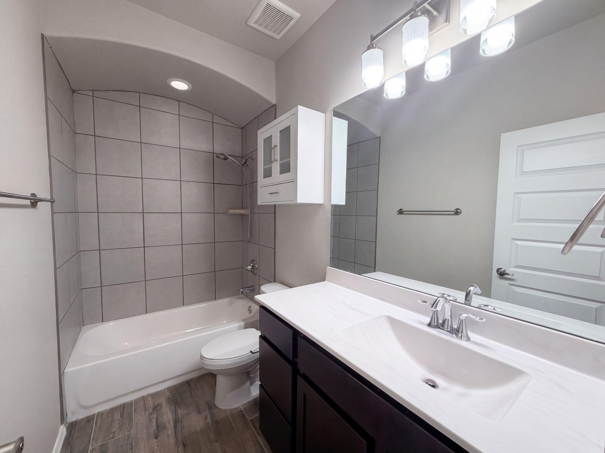 Photo 12 — 6384 Red Falcon Drive NE