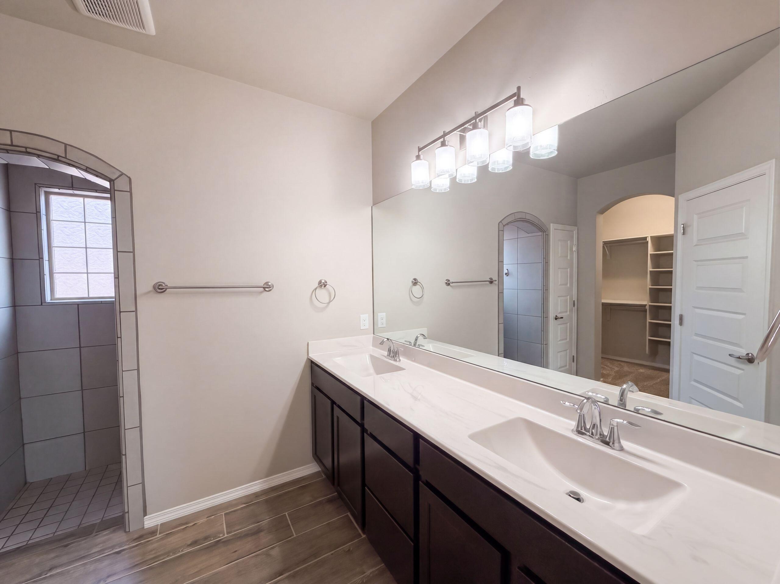 Photo 11 — 6384 Red Falcon Drive NE