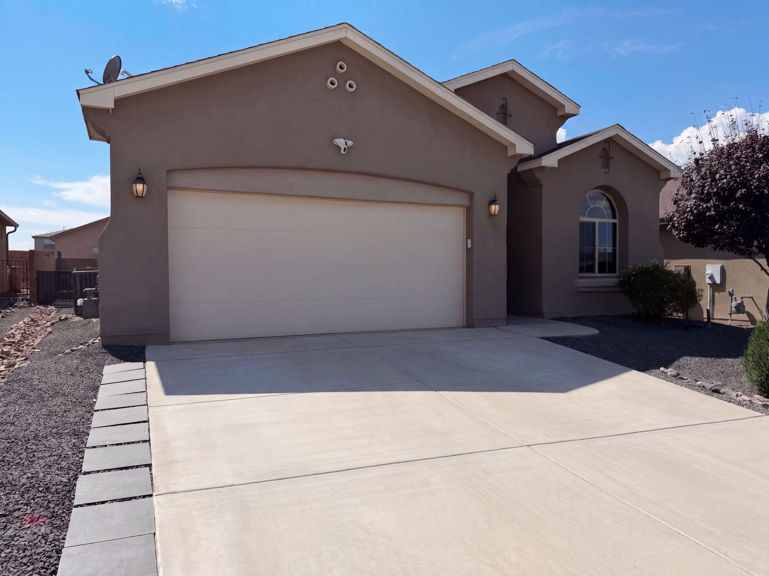 Photo 6 — 6384 Red Falcon Drive NE