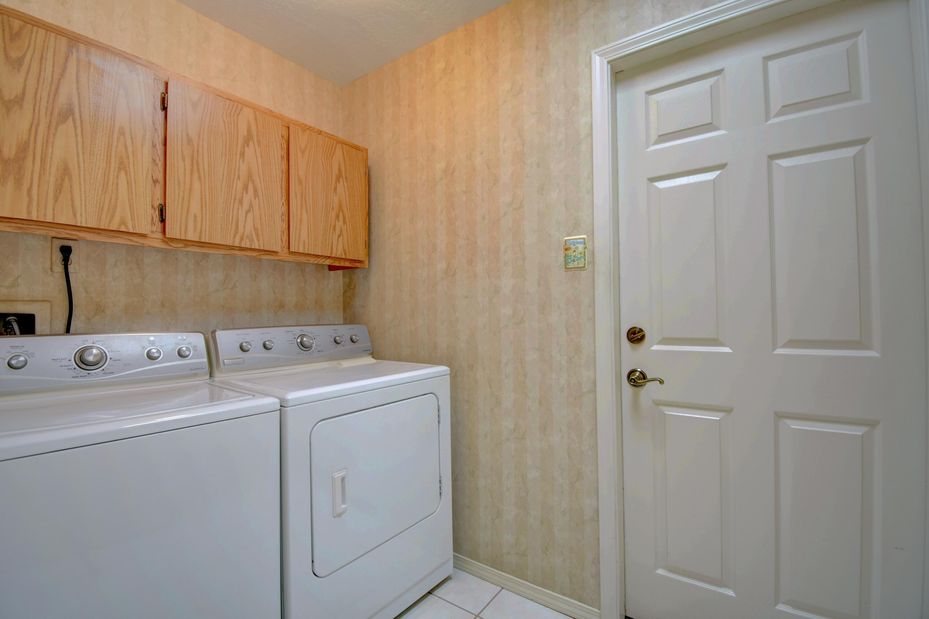 Photo 6 — 7553 Capulin Road NE
