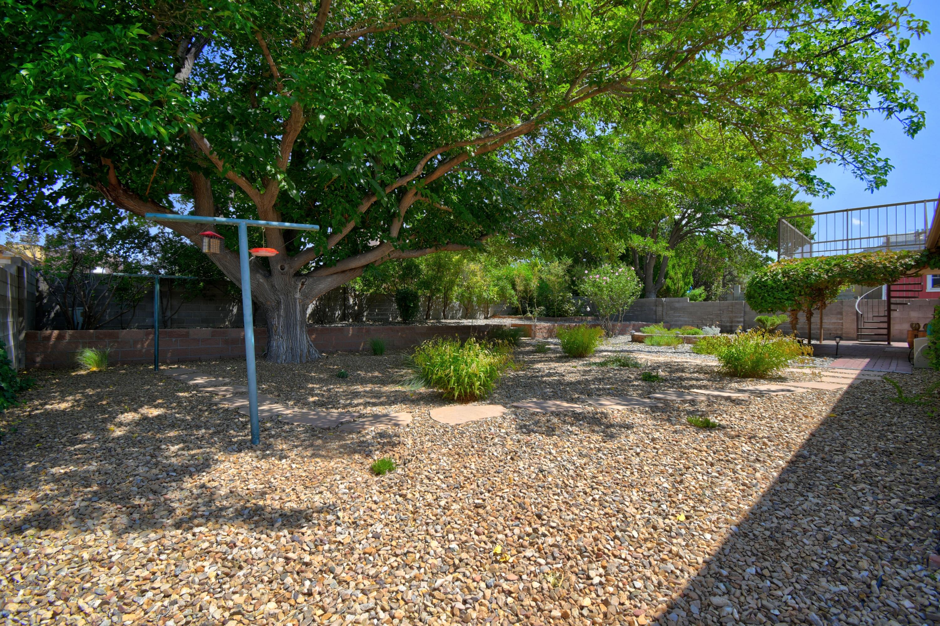 Photo 4 — 7553 Capulin Road NE