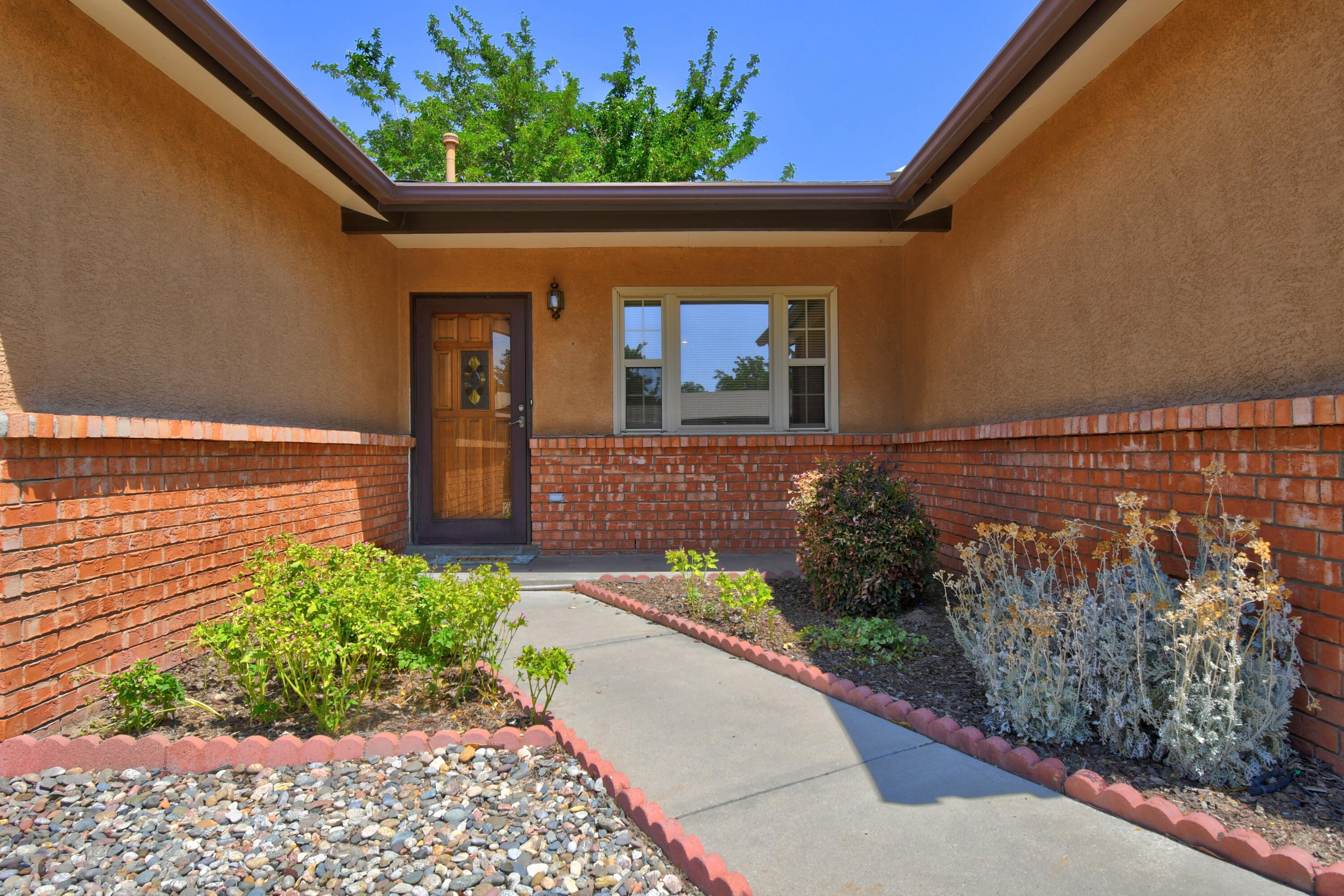 Photo 18 — 7553 Capulin Road NE