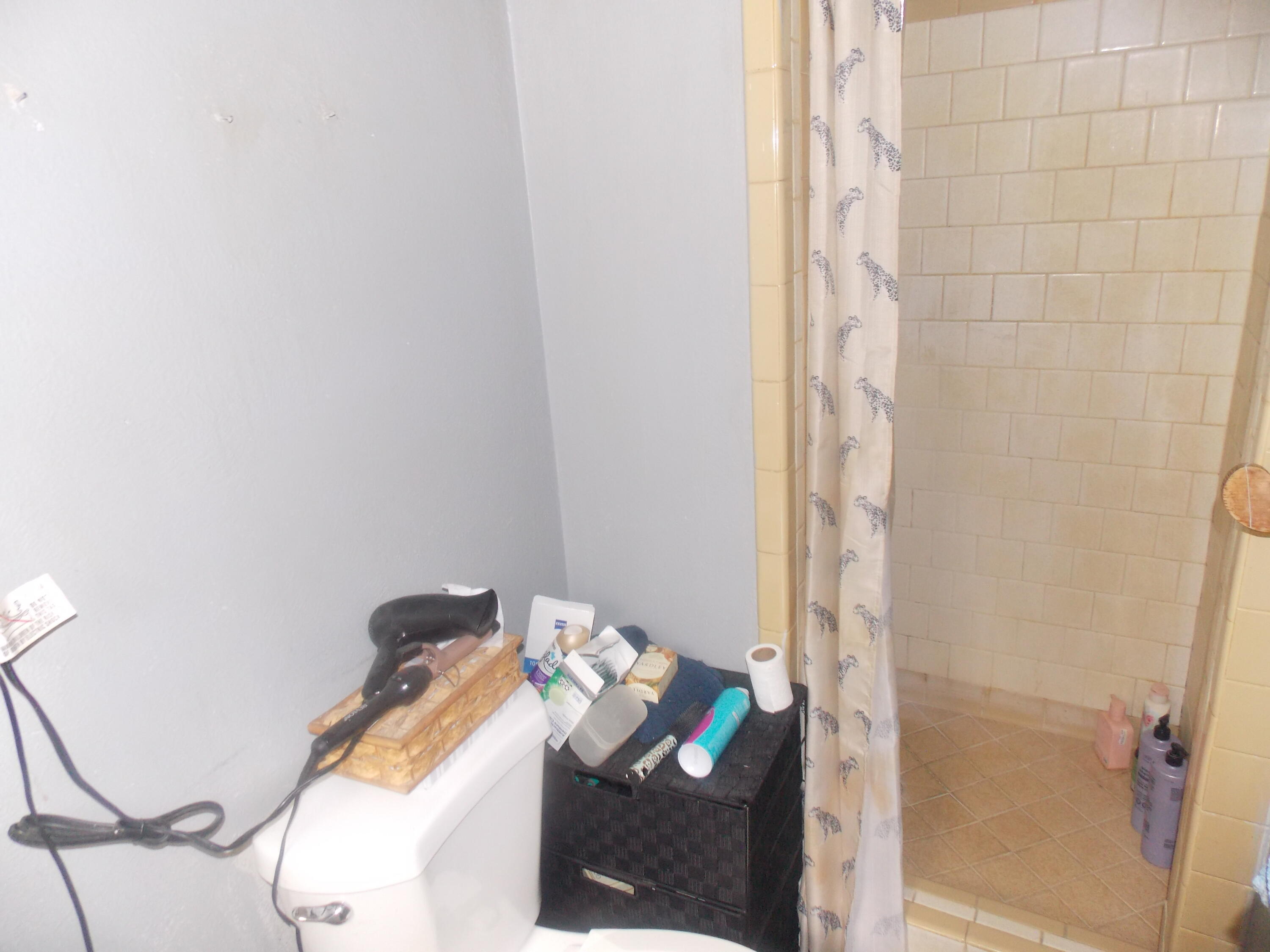 Photo 12 — 116 Conchas Street NE