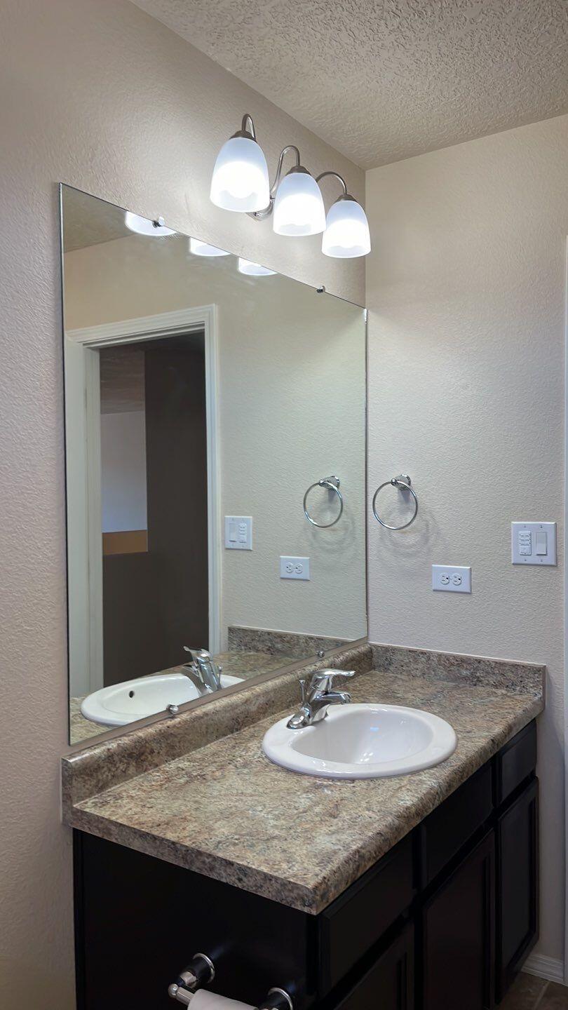 Photo 11 — 3806 Dynamite Road NE
