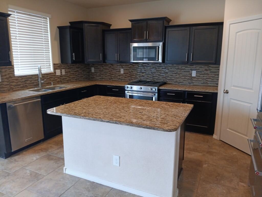 Photo 19 — 3806 Dynamite Road NE