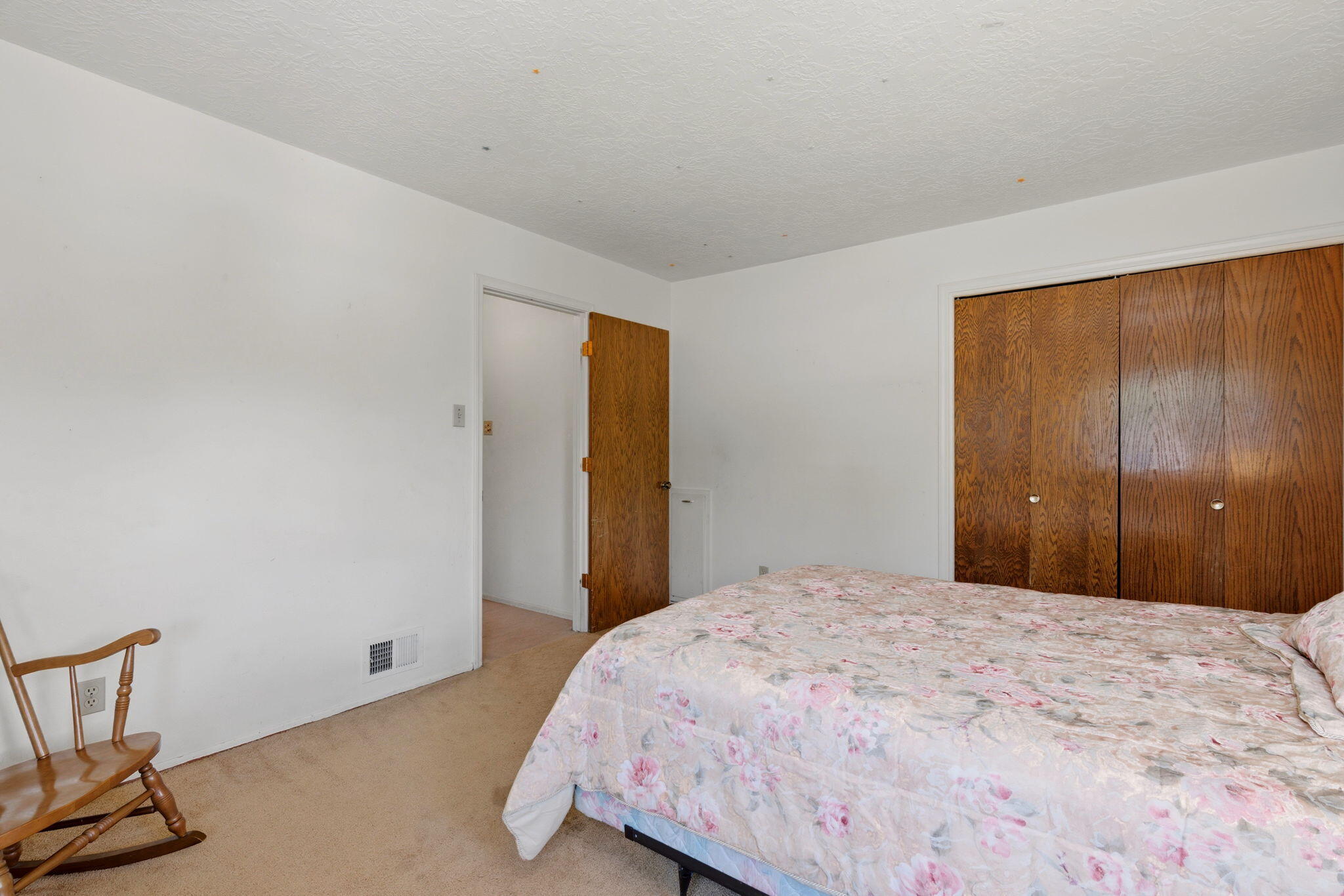 Photo 17 — 800 Pueblo Solano Road NW