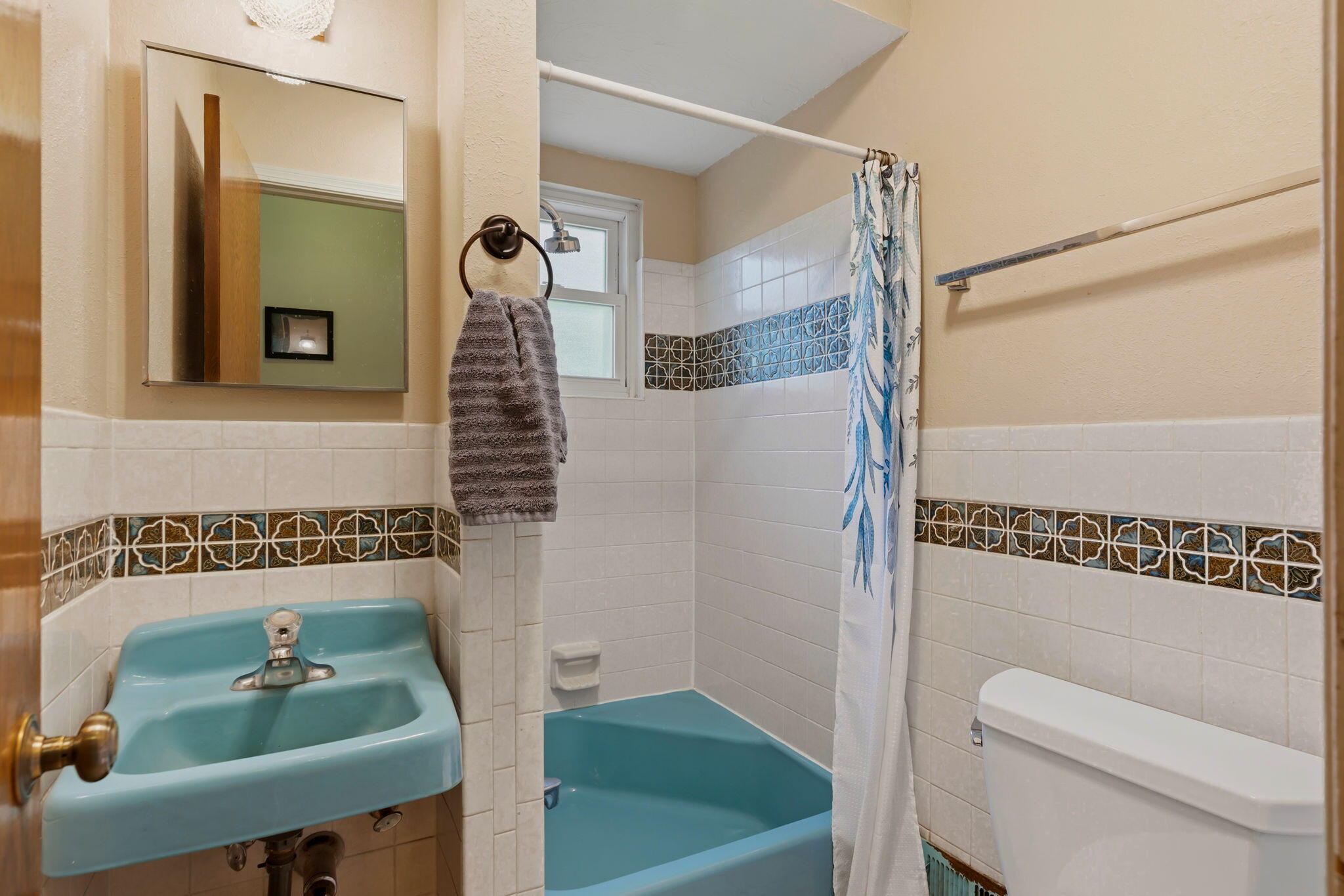 Photo 8 — 800 Pueblo Solano Road NW