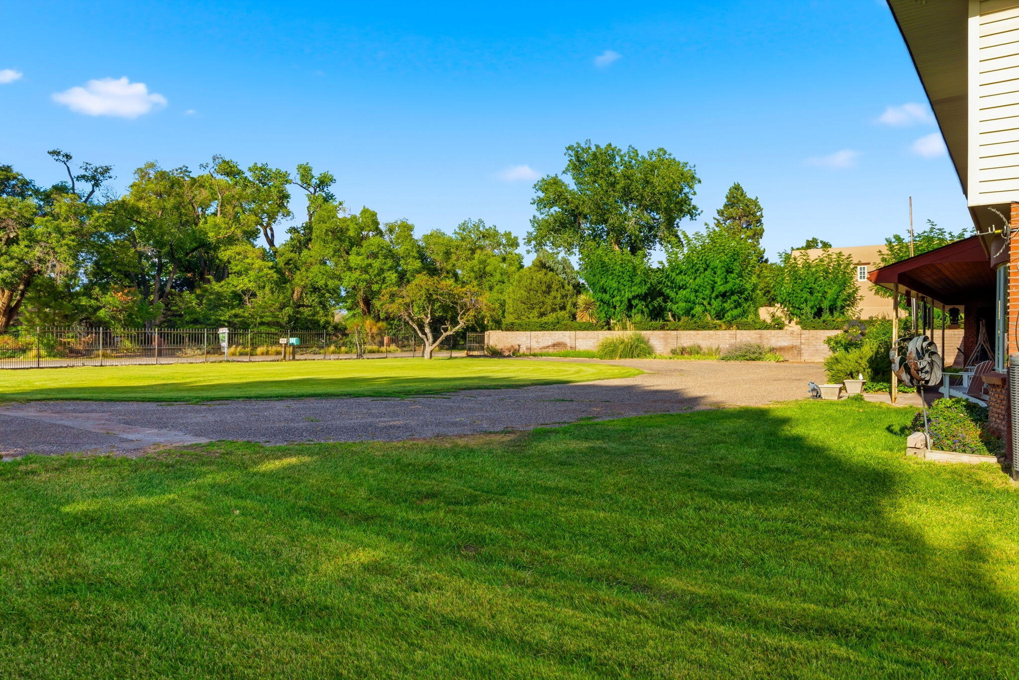 Photo 5 — 800 Pueblo Solano Road NW