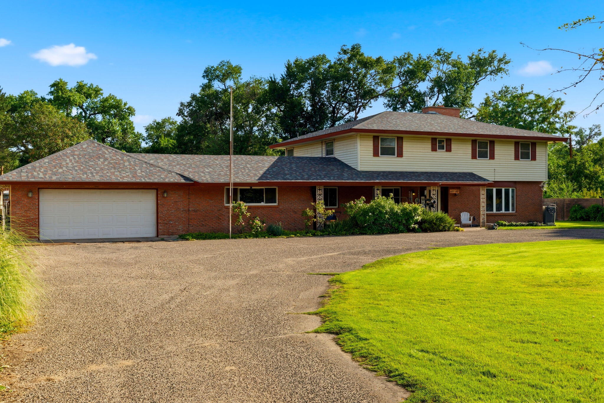 Photo 2 — 800 Pueblo Solano Road NW