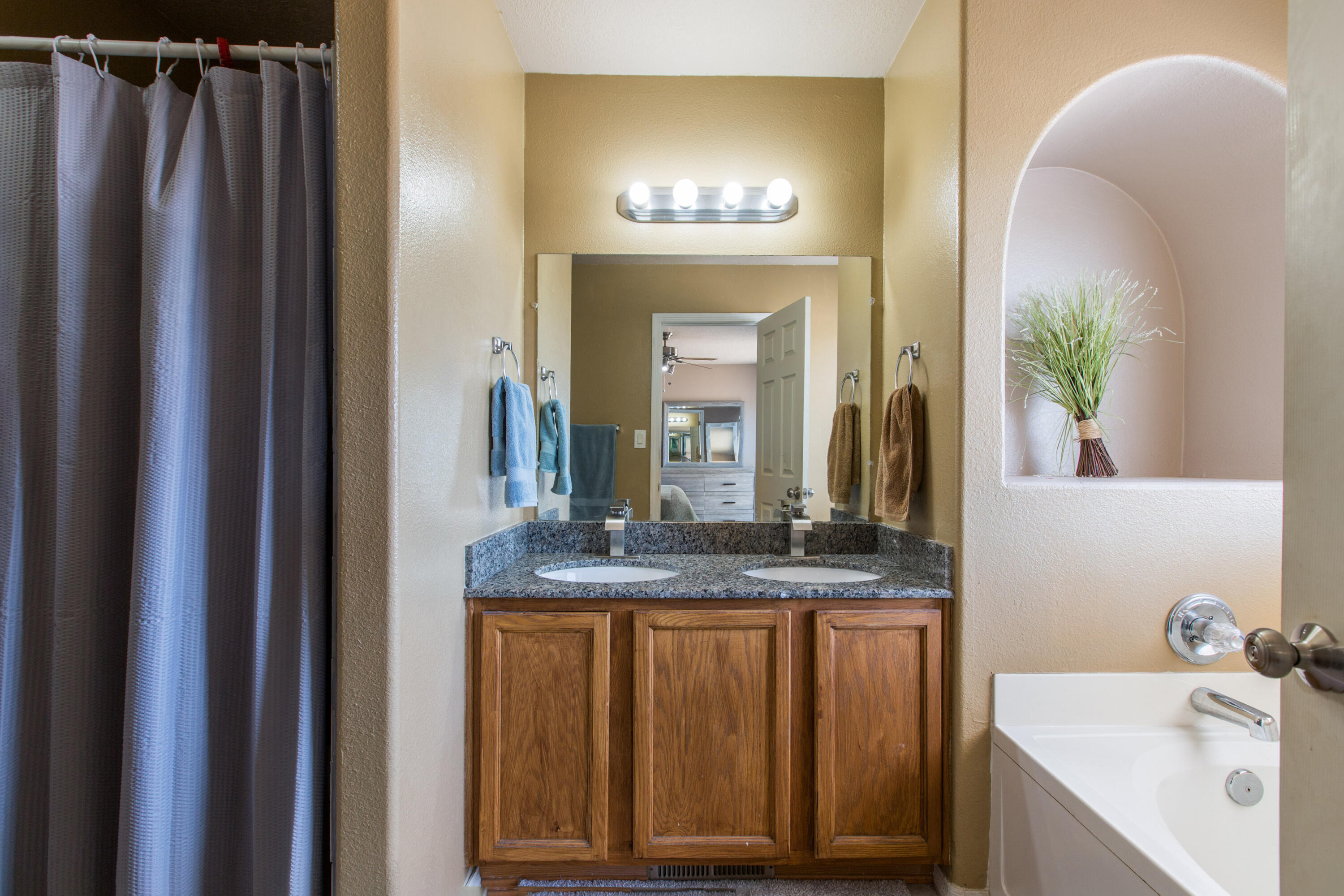 Photo 9 — 600 Avanti Street SW