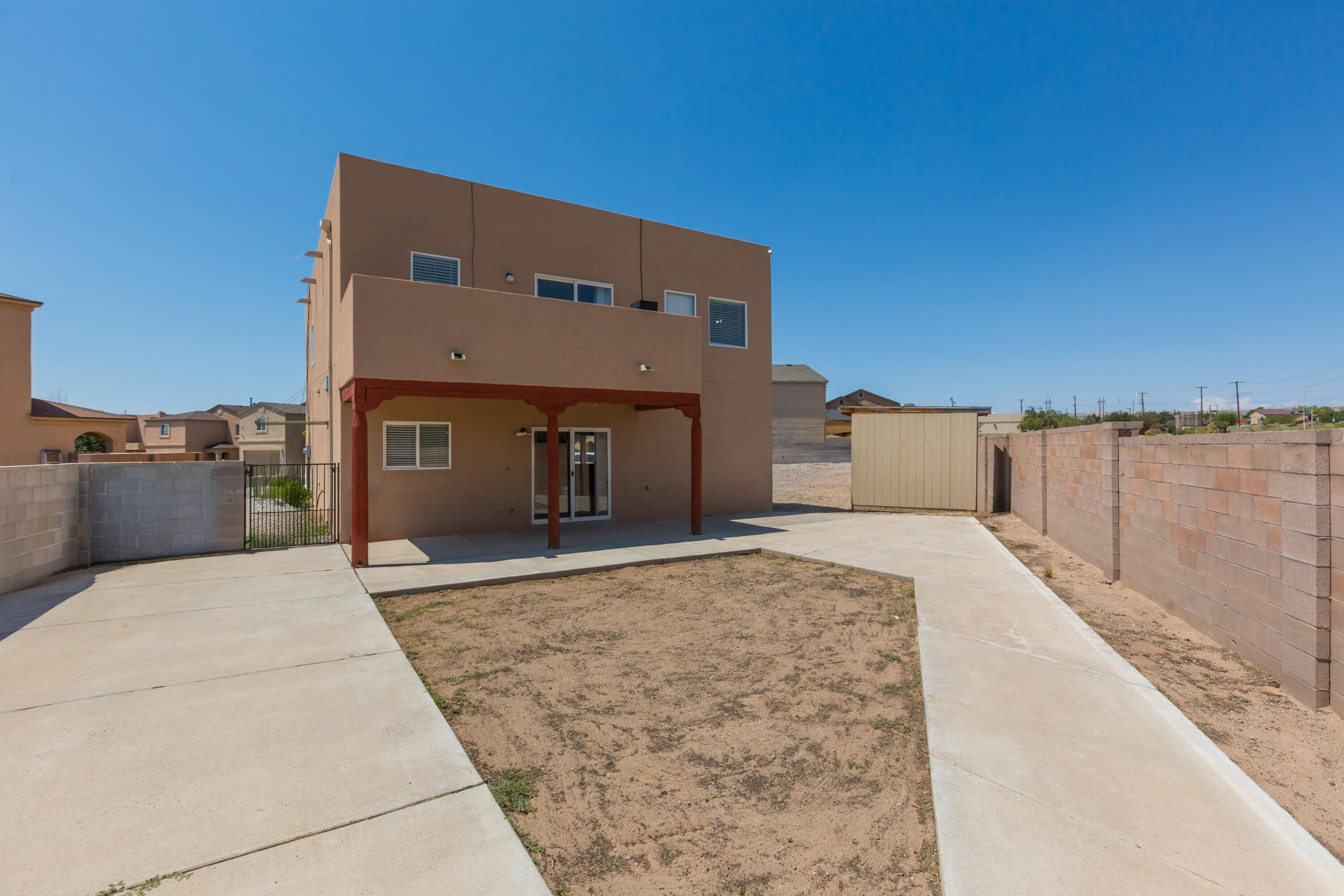 Photo 3 — 600 Avanti Street SW