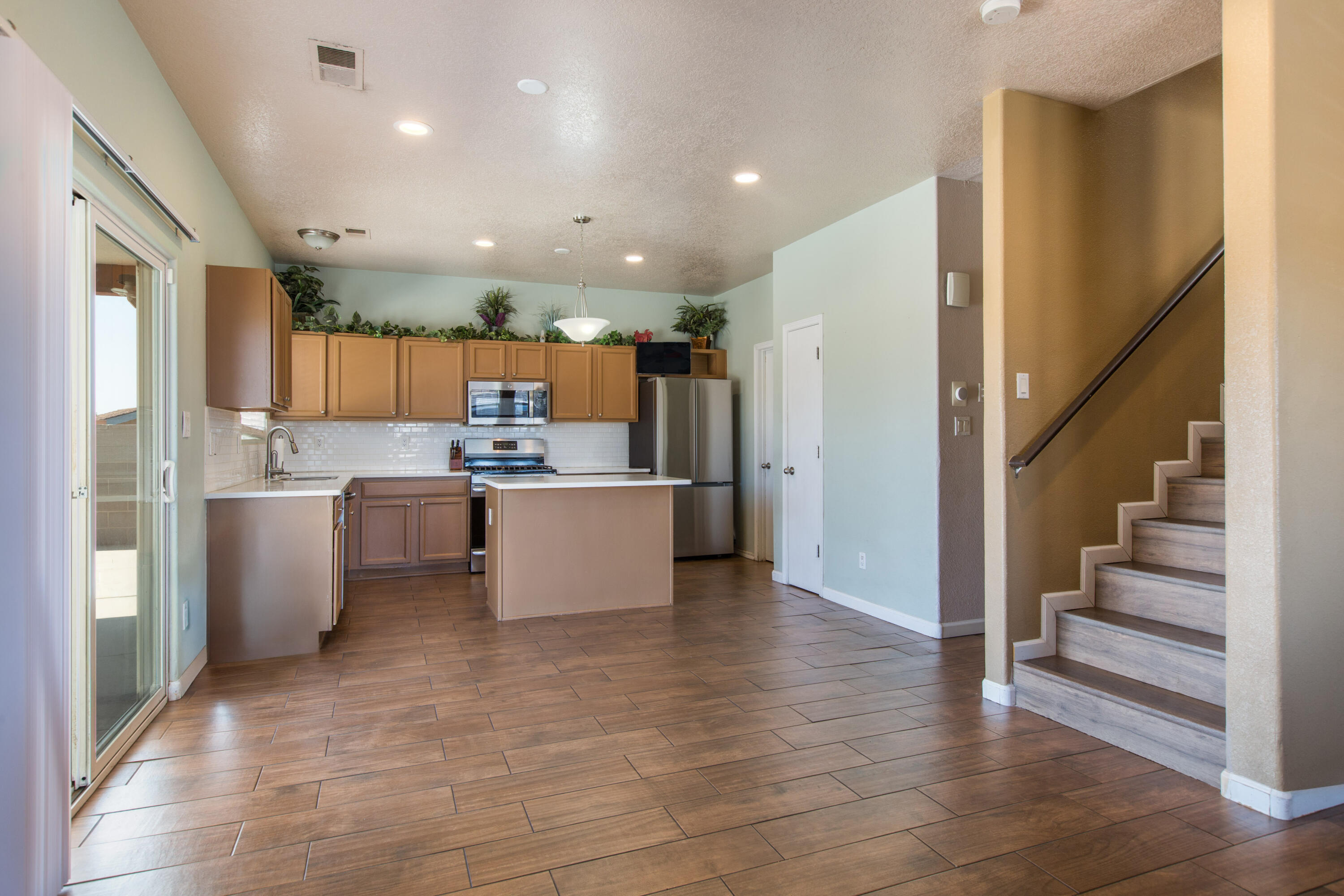 Photo 19 — 600 Avanti Street SW