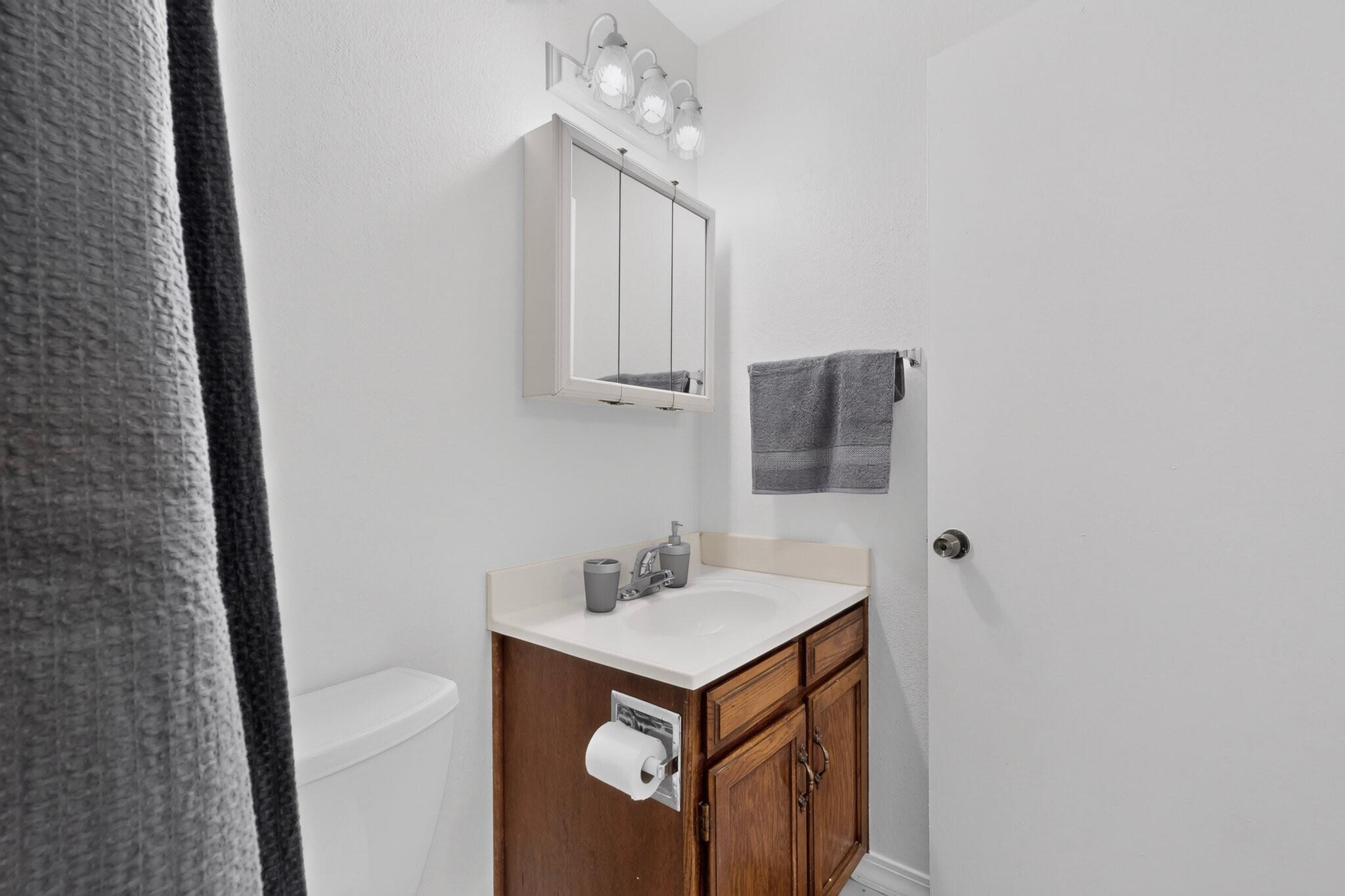 Photo 4 — 7201 Santa Fe Trail NW