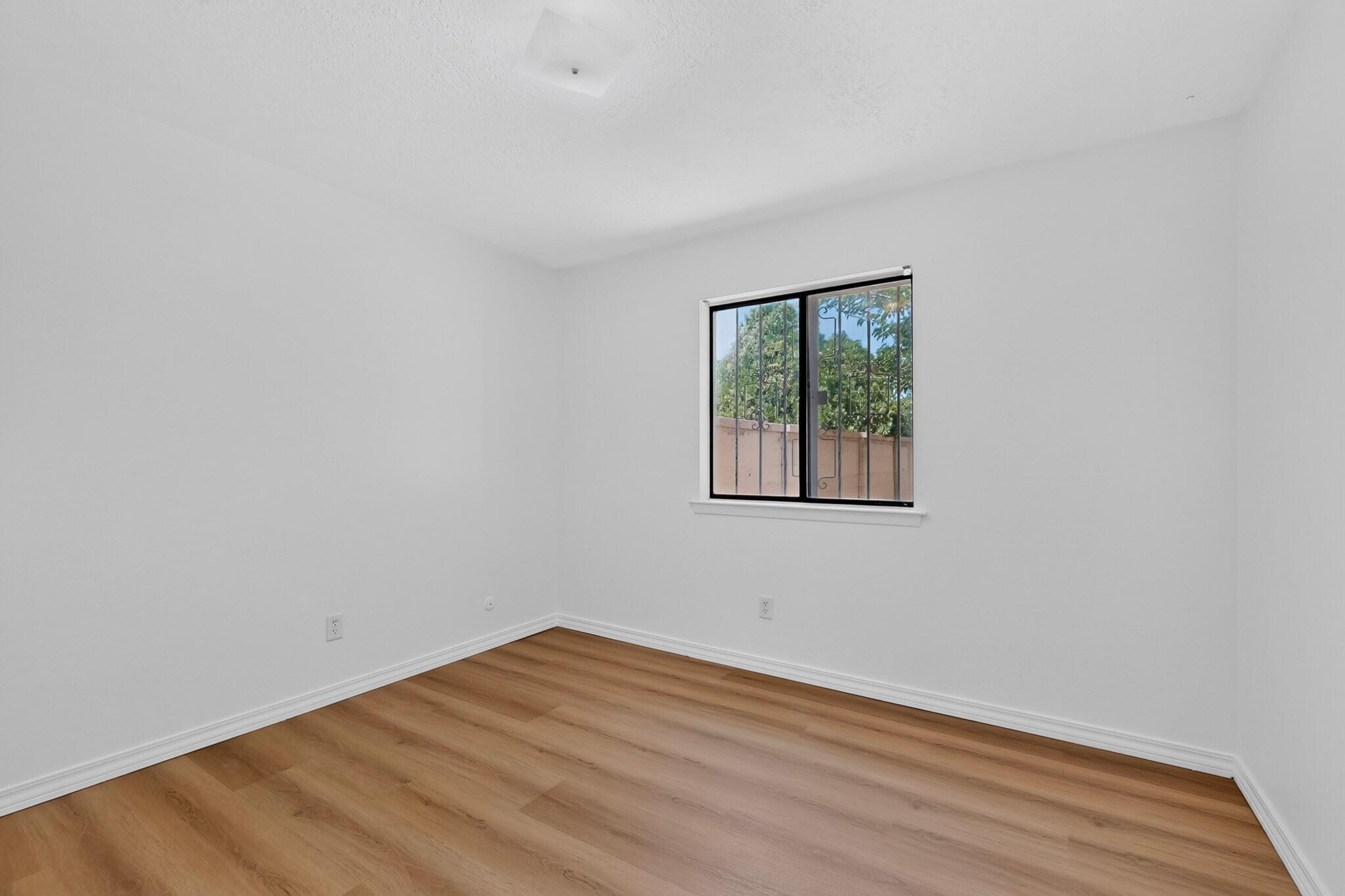 Photo 6 — 7201 Santa Fe Trail NW