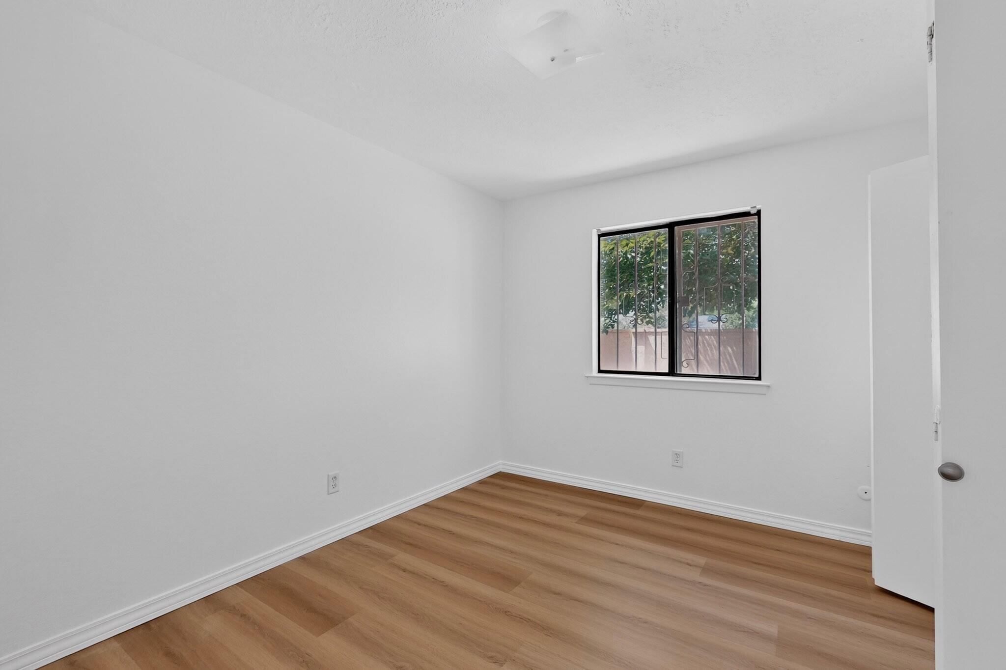 Photo 9 — 7201 Santa Fe Trail NW