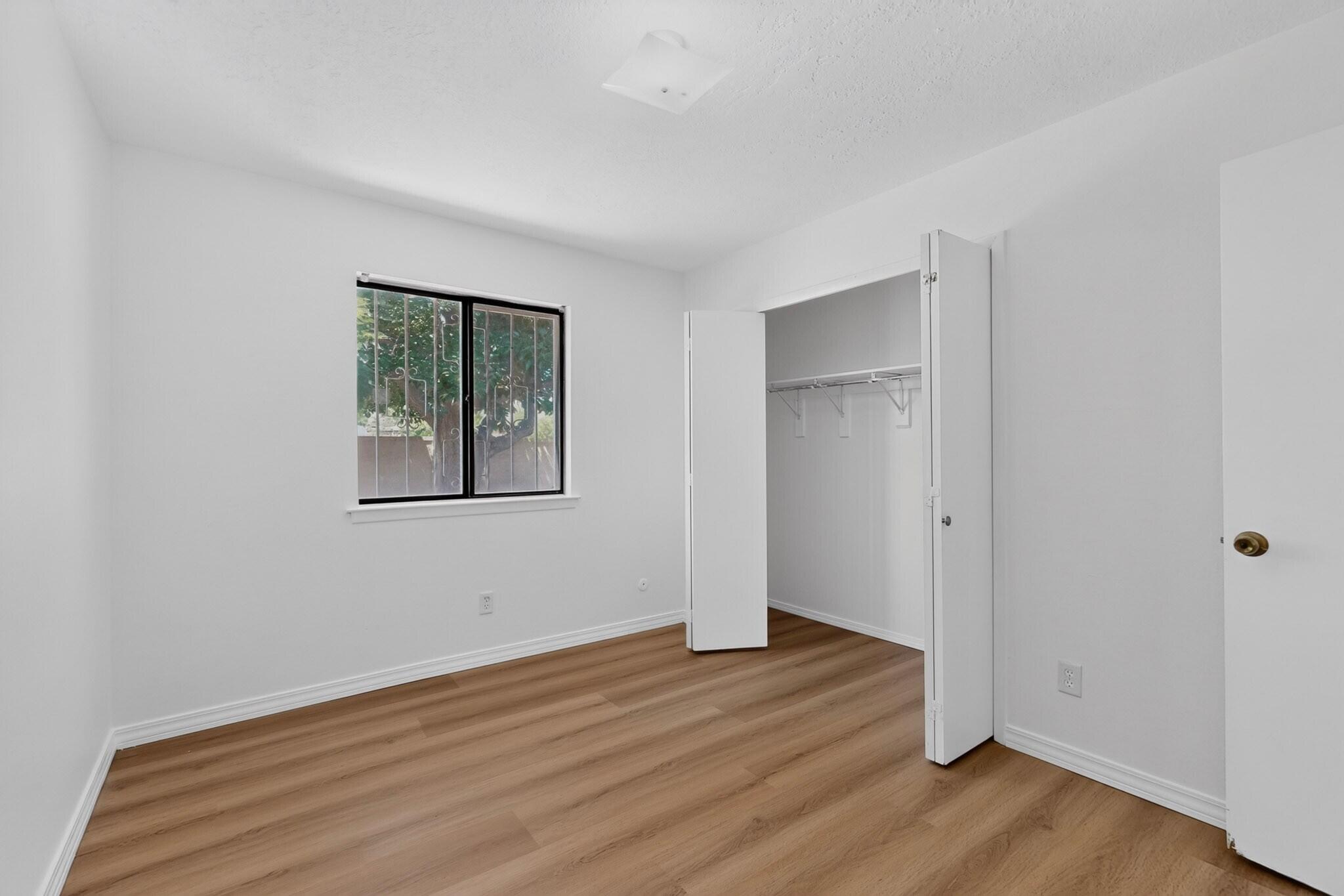 Photo 10 — 7201 Santa Fe Trail NW