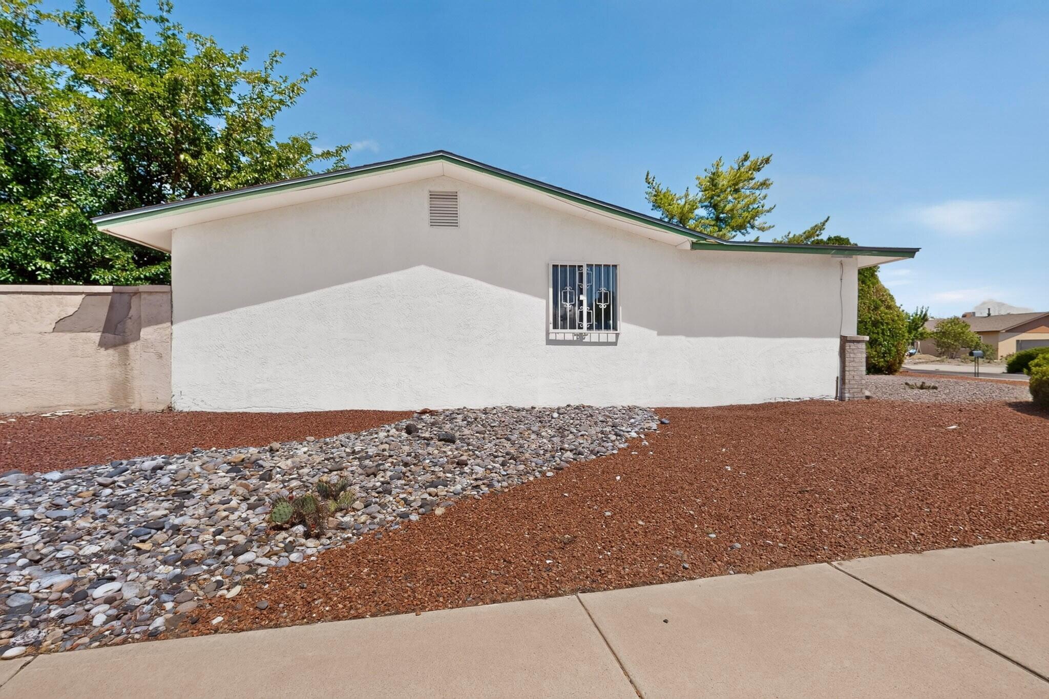 Photo 18 — 7201 Santa Fe Trail NW