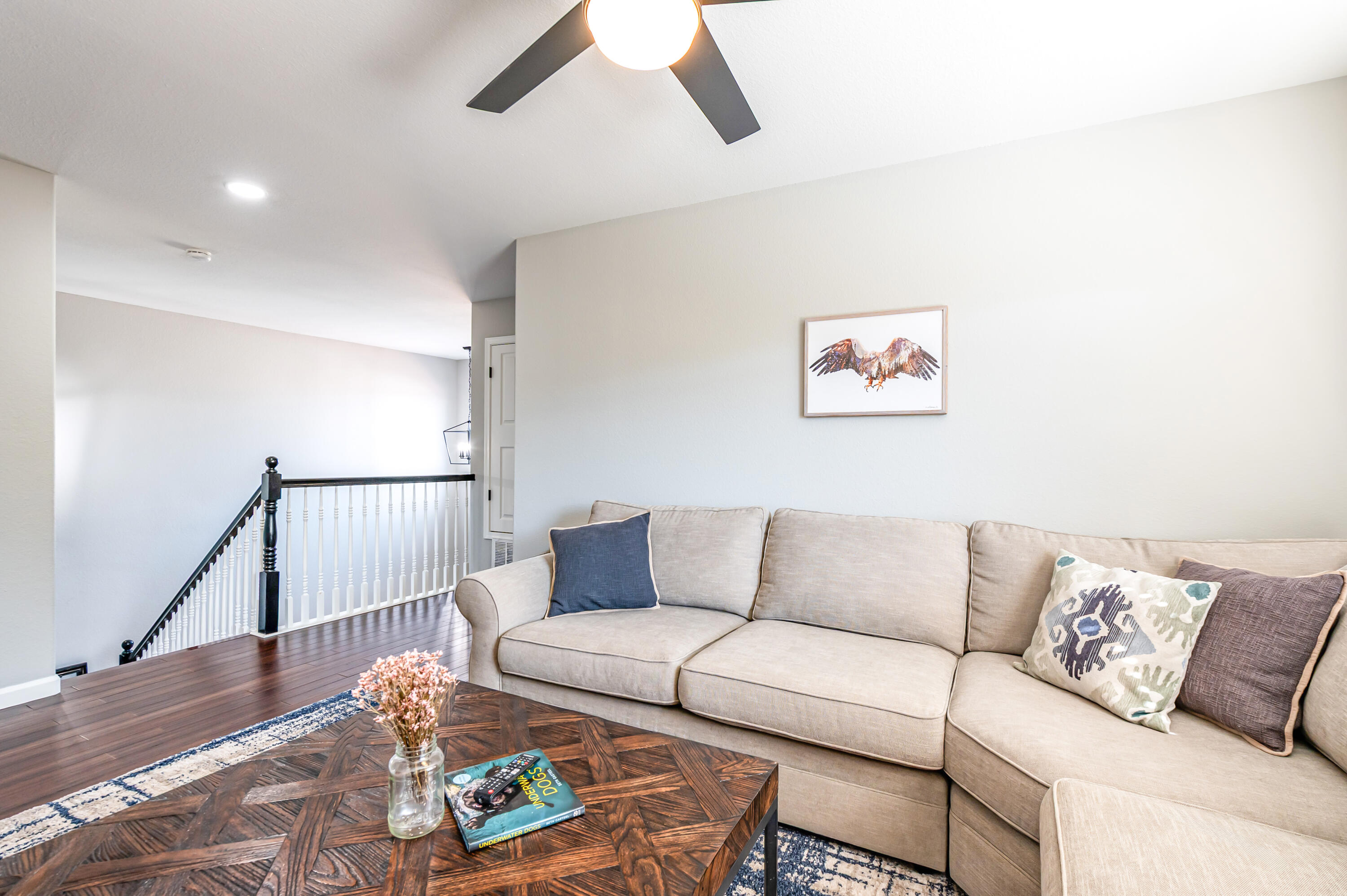 Photo 11 — 11220 Jordan Avenue NE