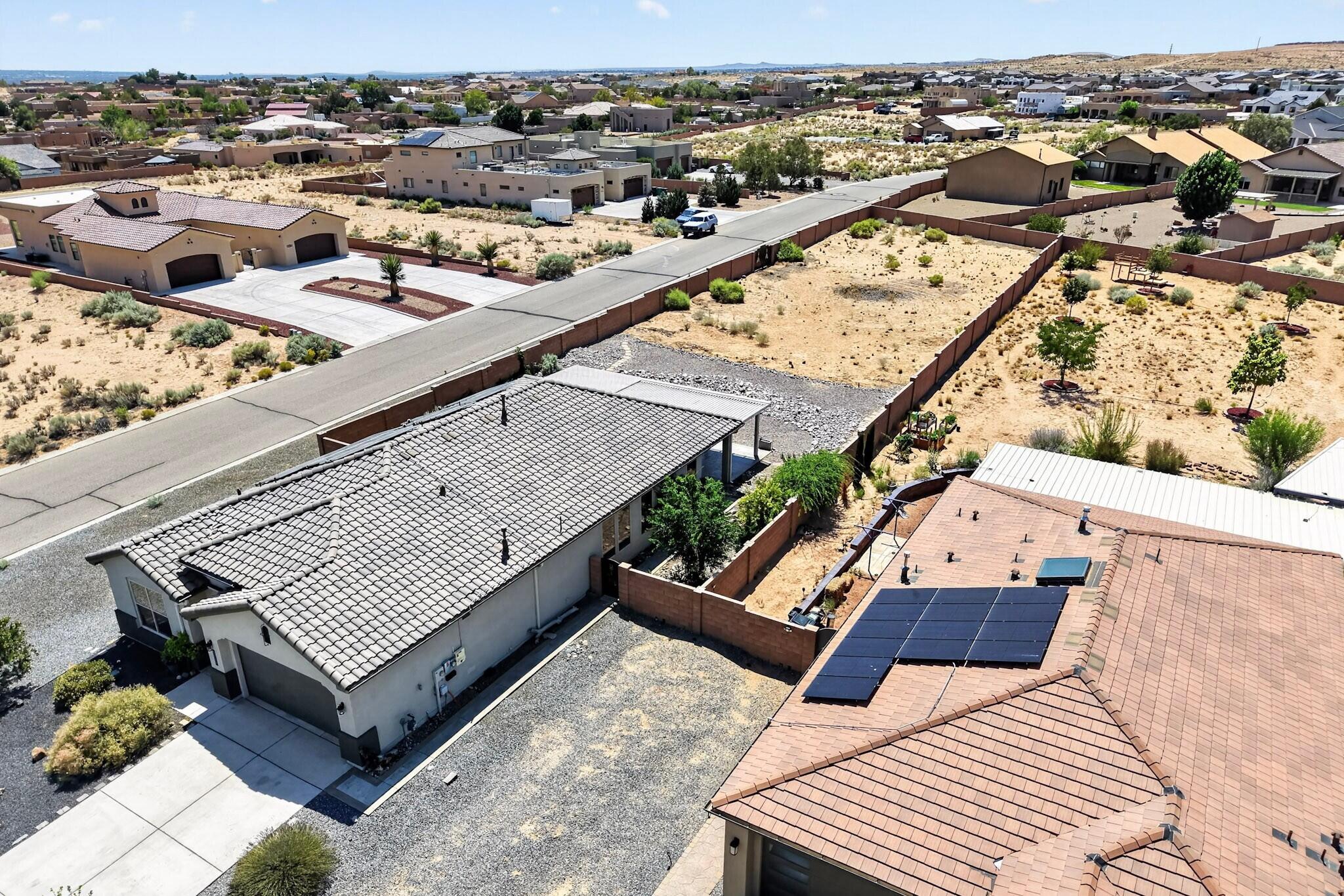 Photo 13 — 3307 Icarian Court NE