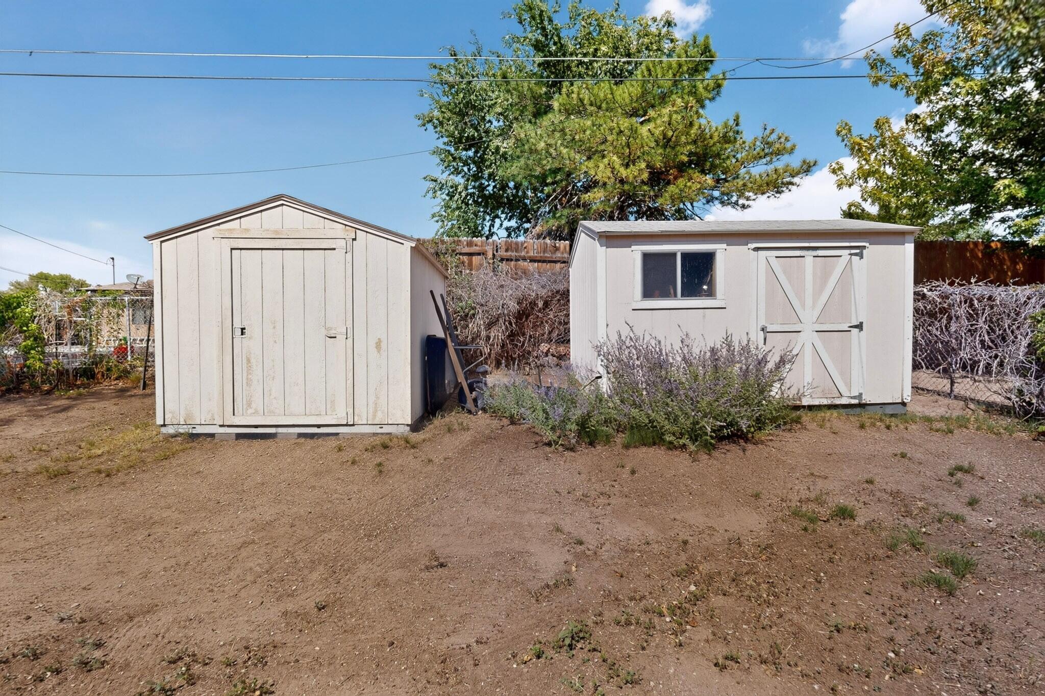 Photo 3 — 11525 Mahlon Avenue NE