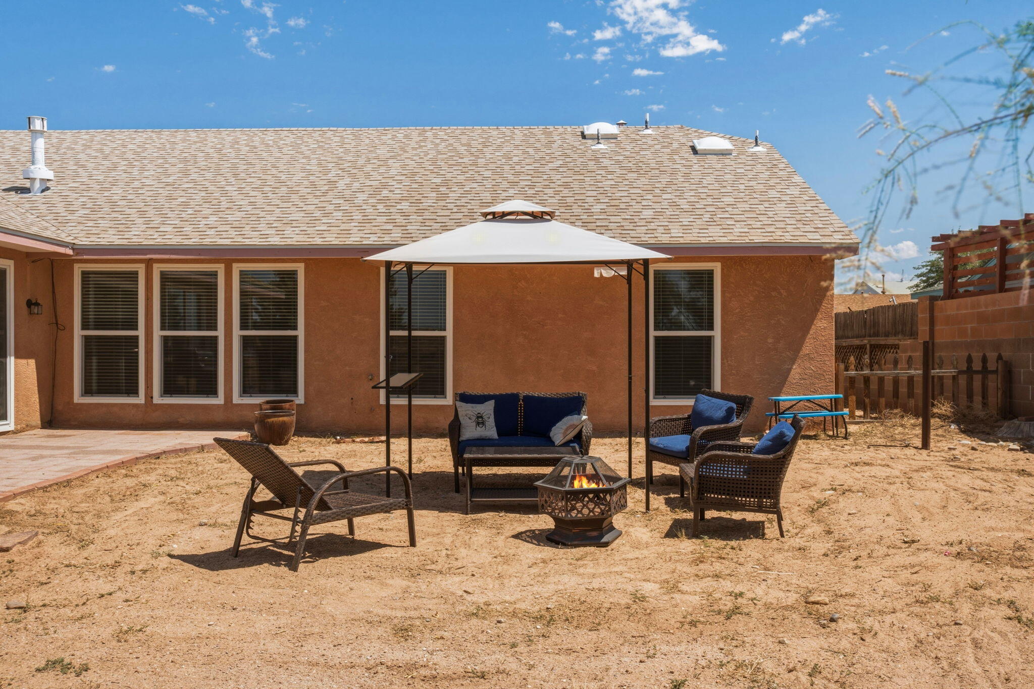 Photo 11 — 6082 Cottontail Road NE