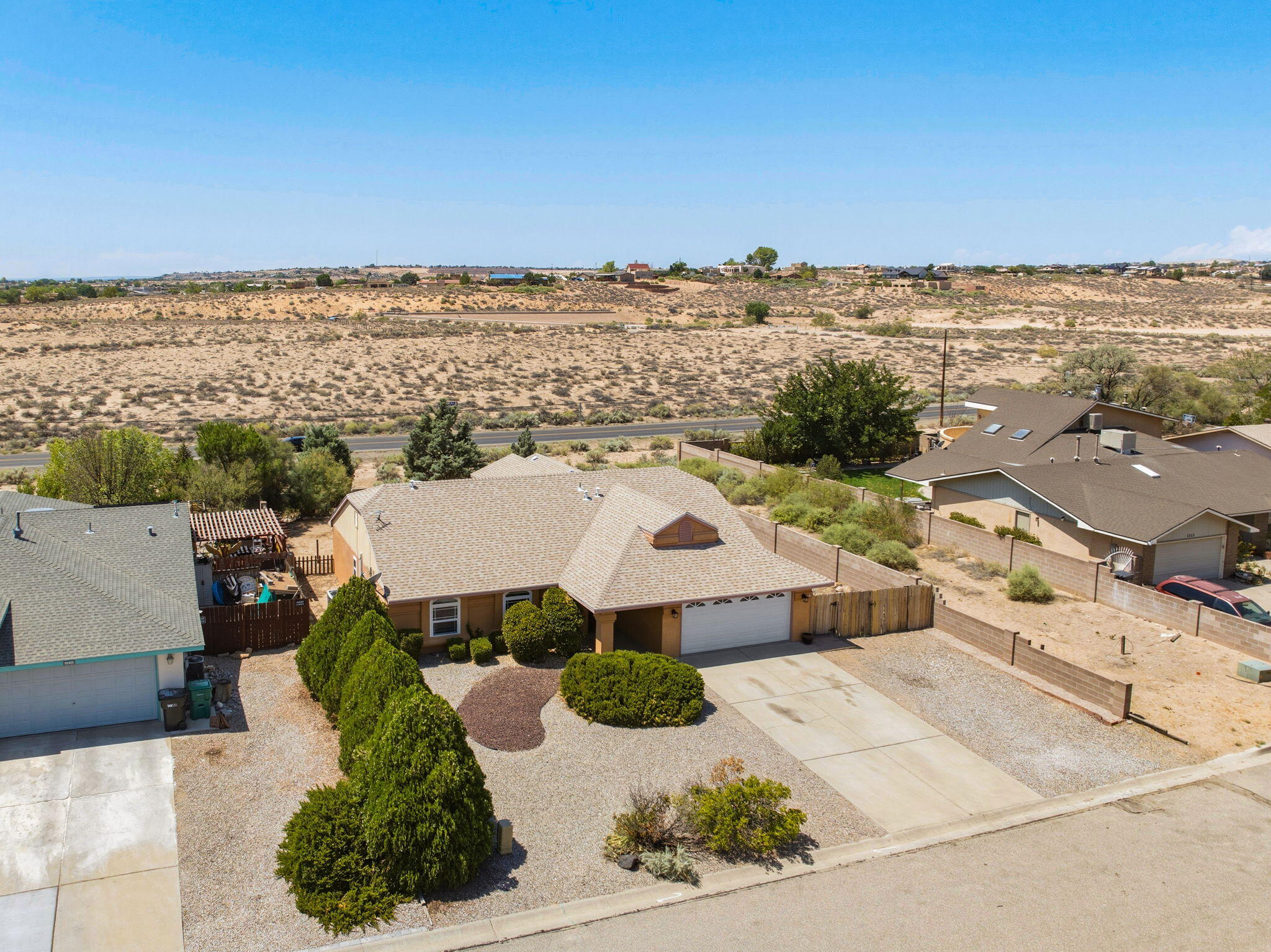 Photo 6 — 6082 Cottontail Road NE