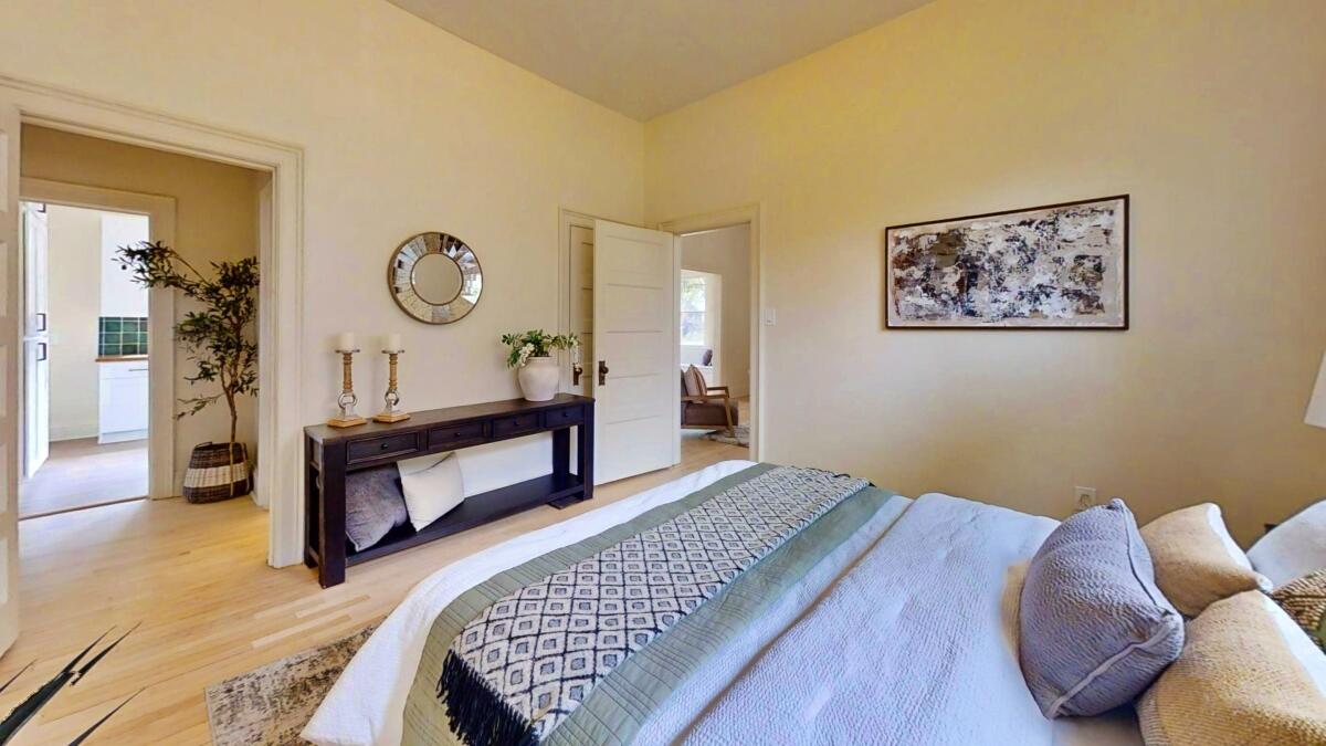 Photo 12 — 418 12th Street NW