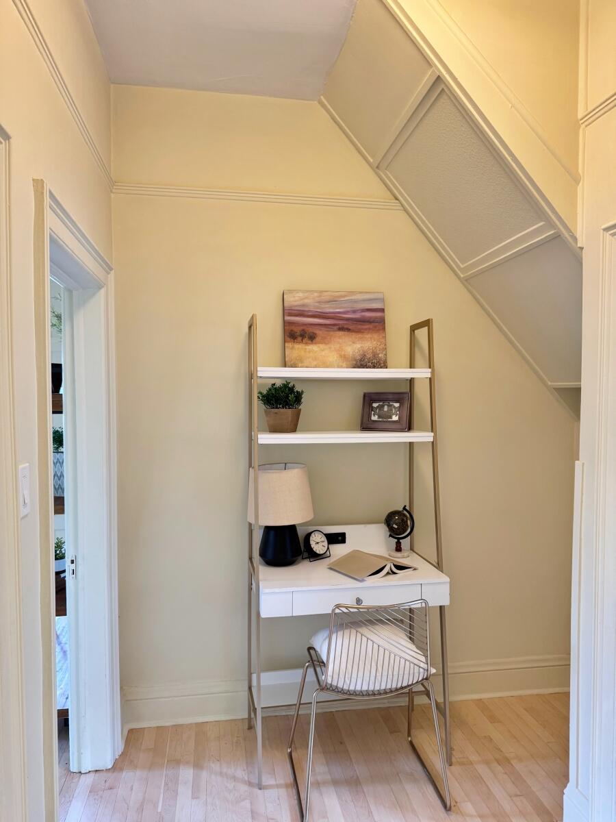 Photo 9 — 418 12th Street NW