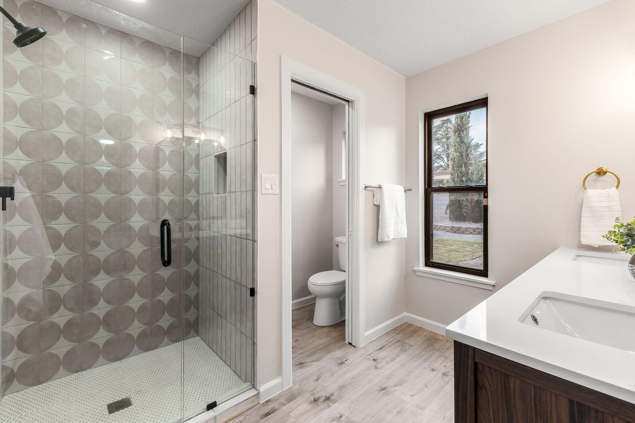Photo 19 — 10817 Nelle Avenue NE
