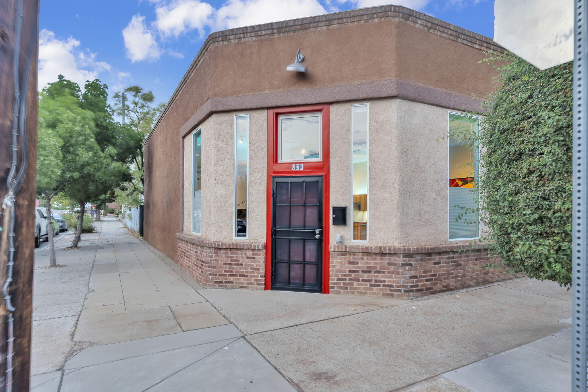 Photo 5 — 401 Tijeras Avenue NE