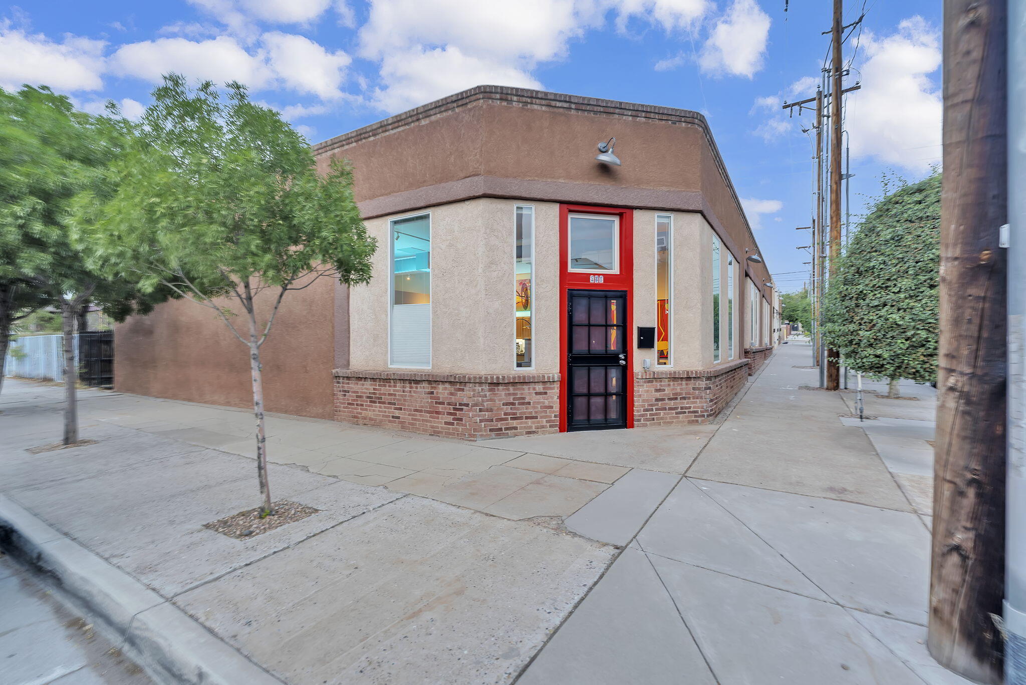 Photo 4 — 401 Tijeras Avenue NE