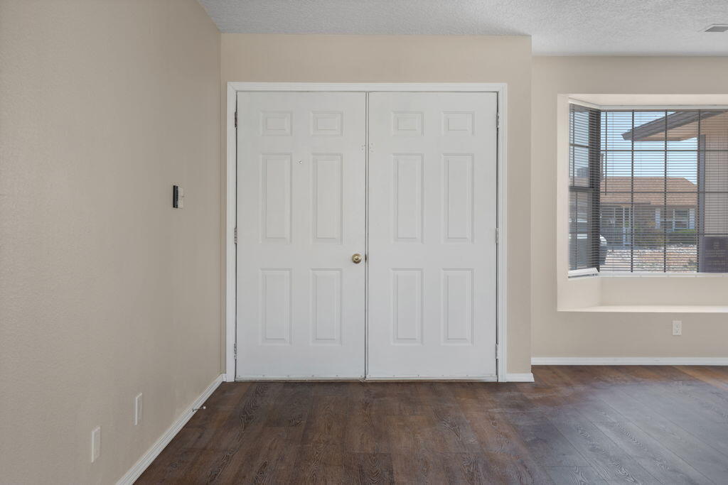 Photo 11 — 4505 Quartz Drive NE